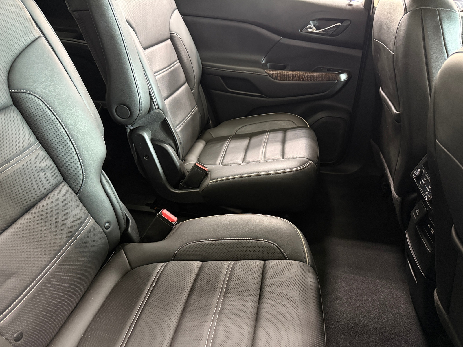 Thumbnail: 2020 GMC Acadia - 5
