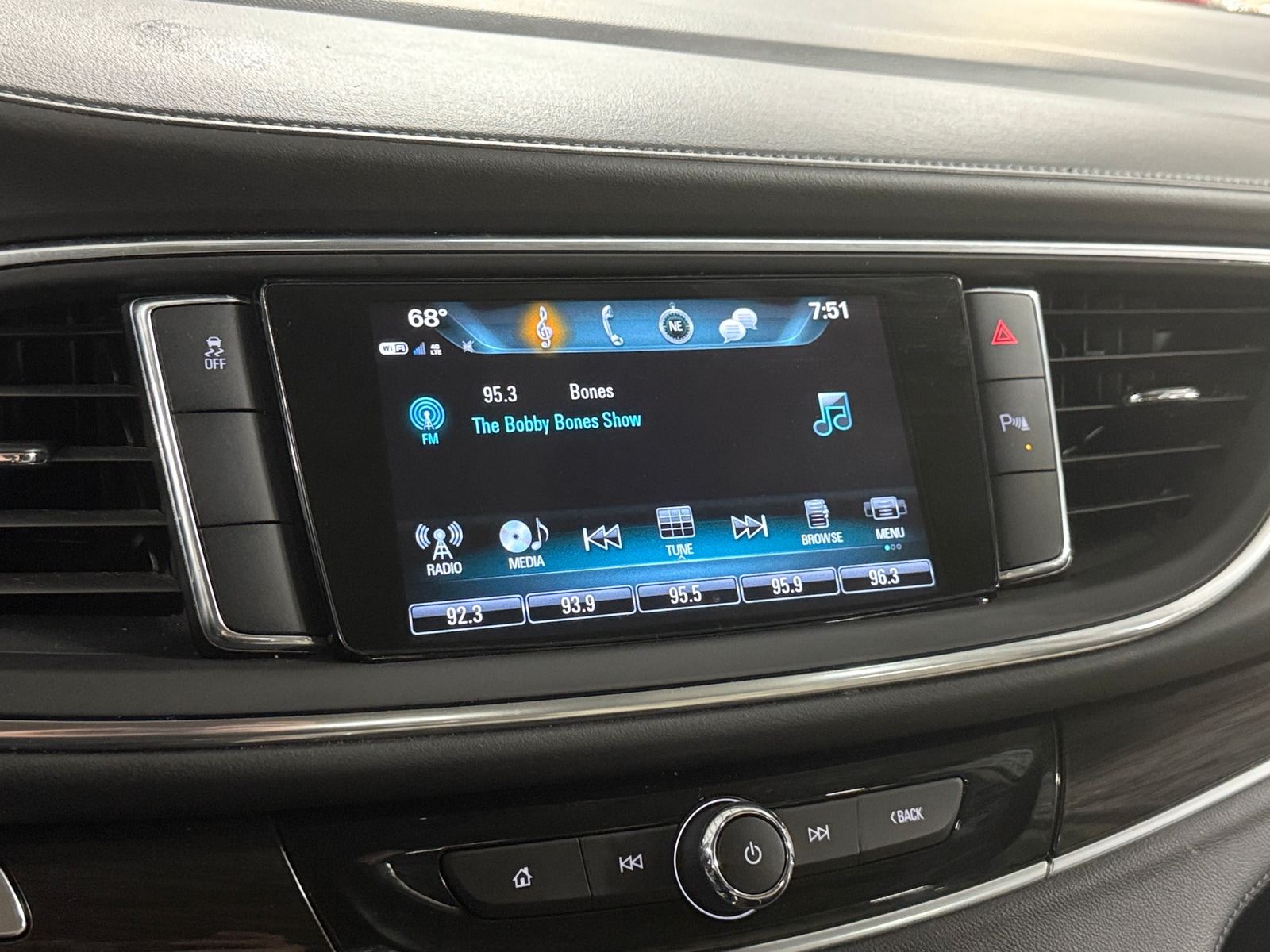 Thumbnail: 2019 Buick Enclave - 3