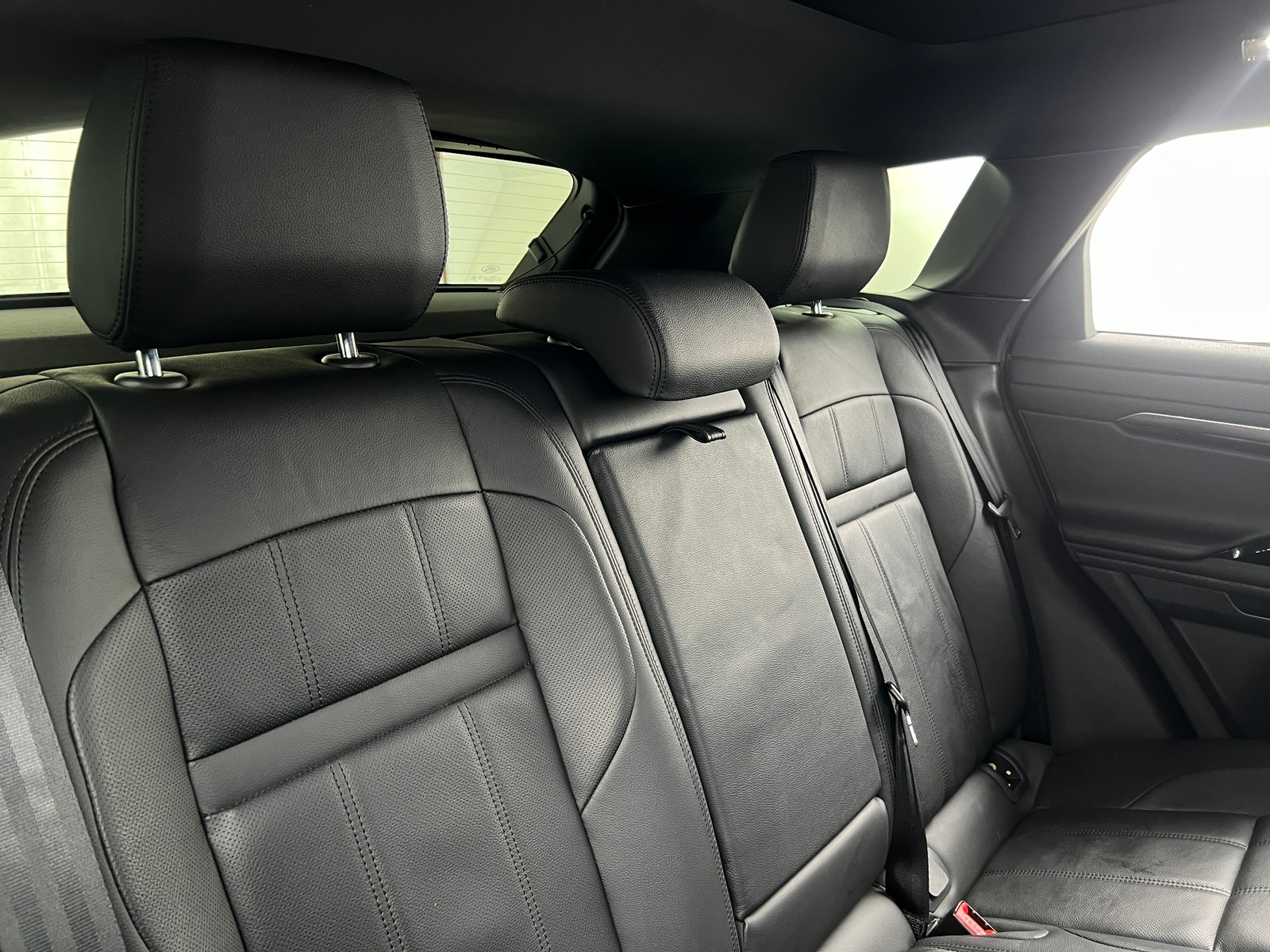 Thumbnail: 2023 Land Rover Range Rover Evoque - 5