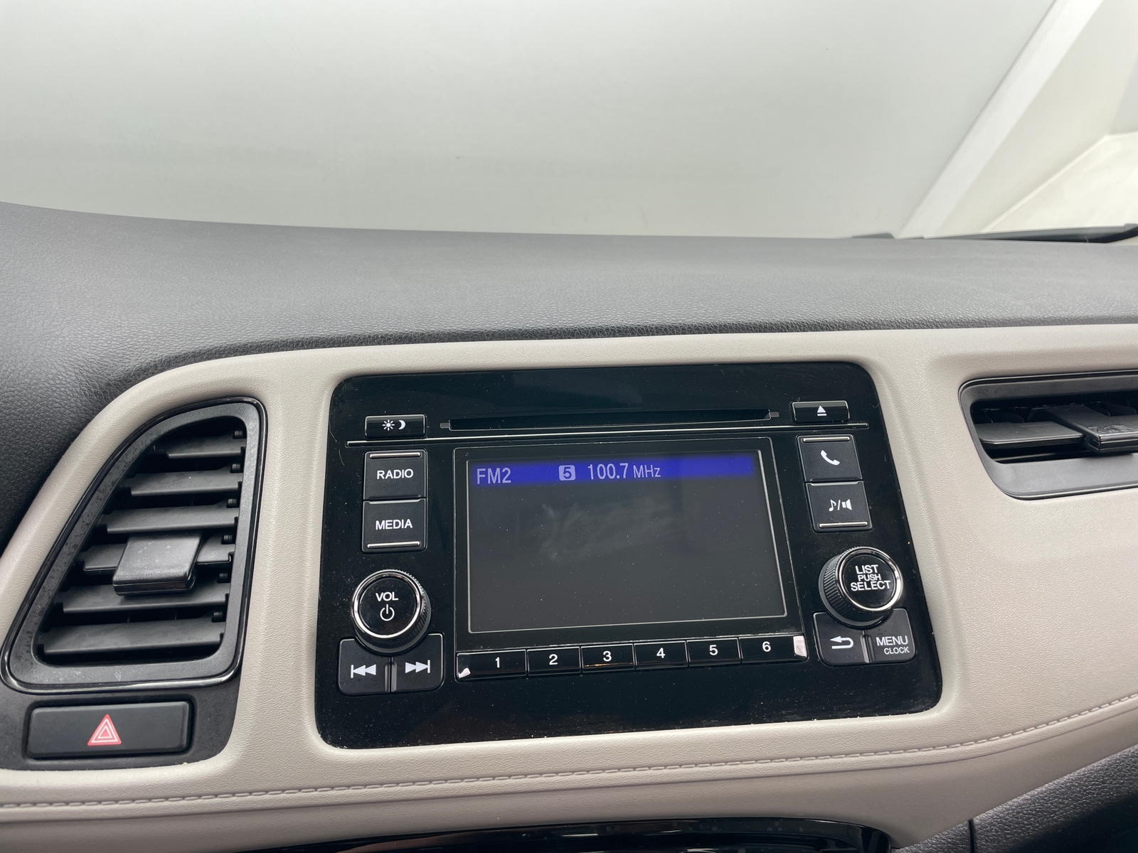Thumbnail: 2019 Honda HR-V - 4