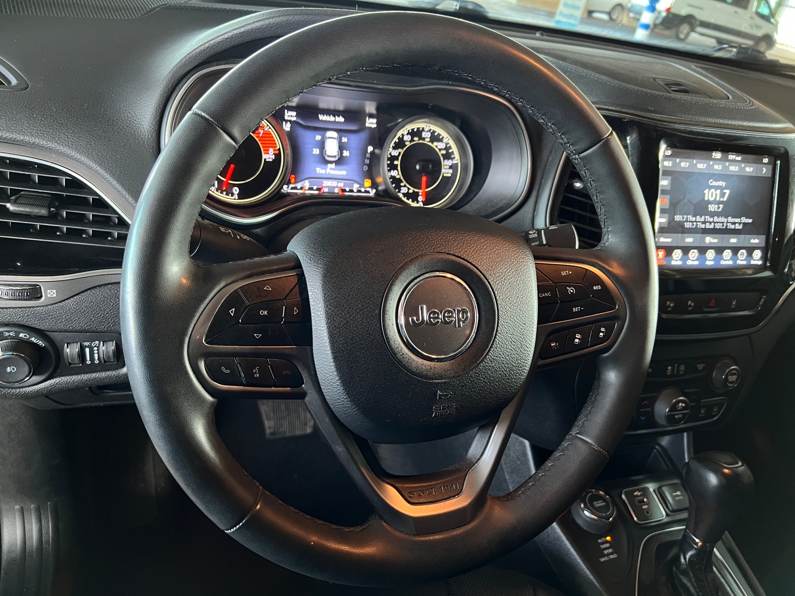 Thumbnail: 2021 Jeep Cherokee - 4