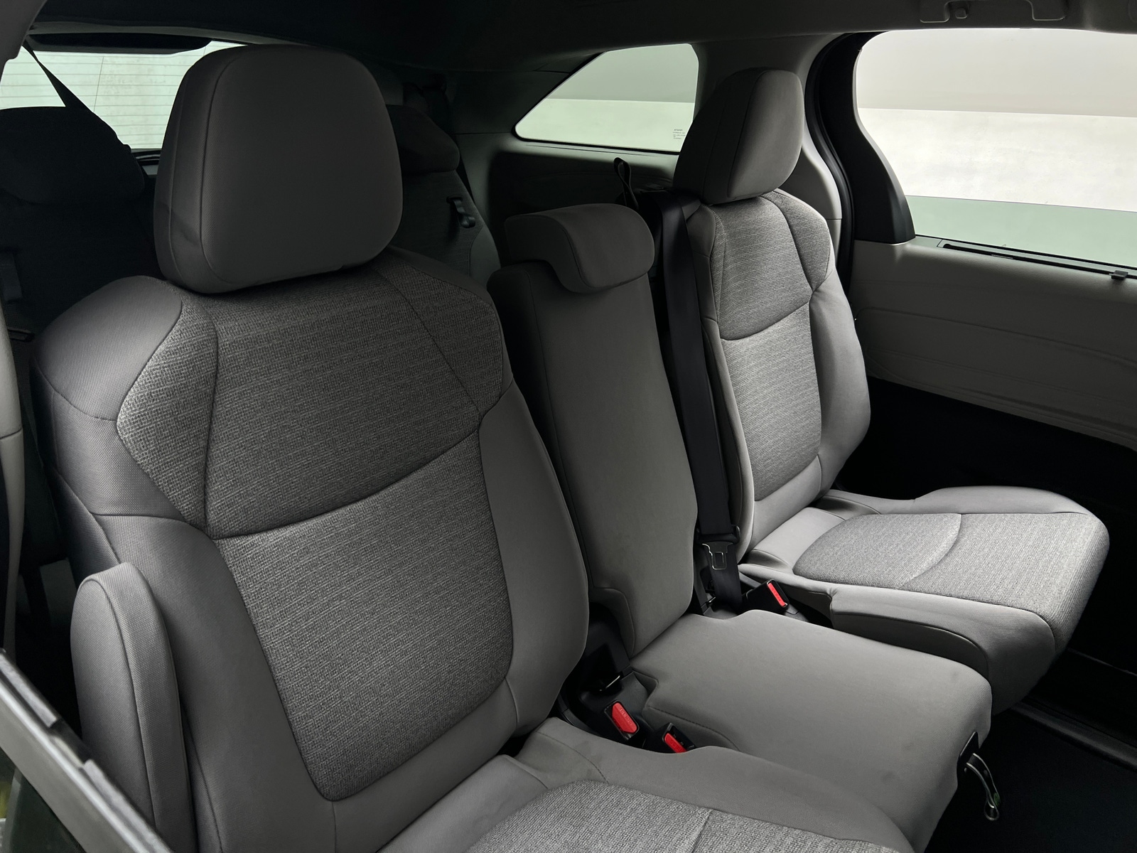 Thumbnail: 2023 Toyota Sienna - 6