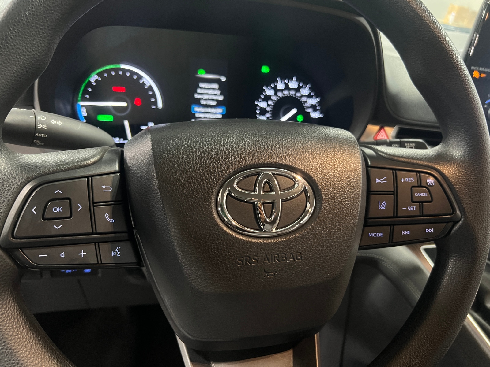 Thumbnail: 2023 Toyota Sienna - 5