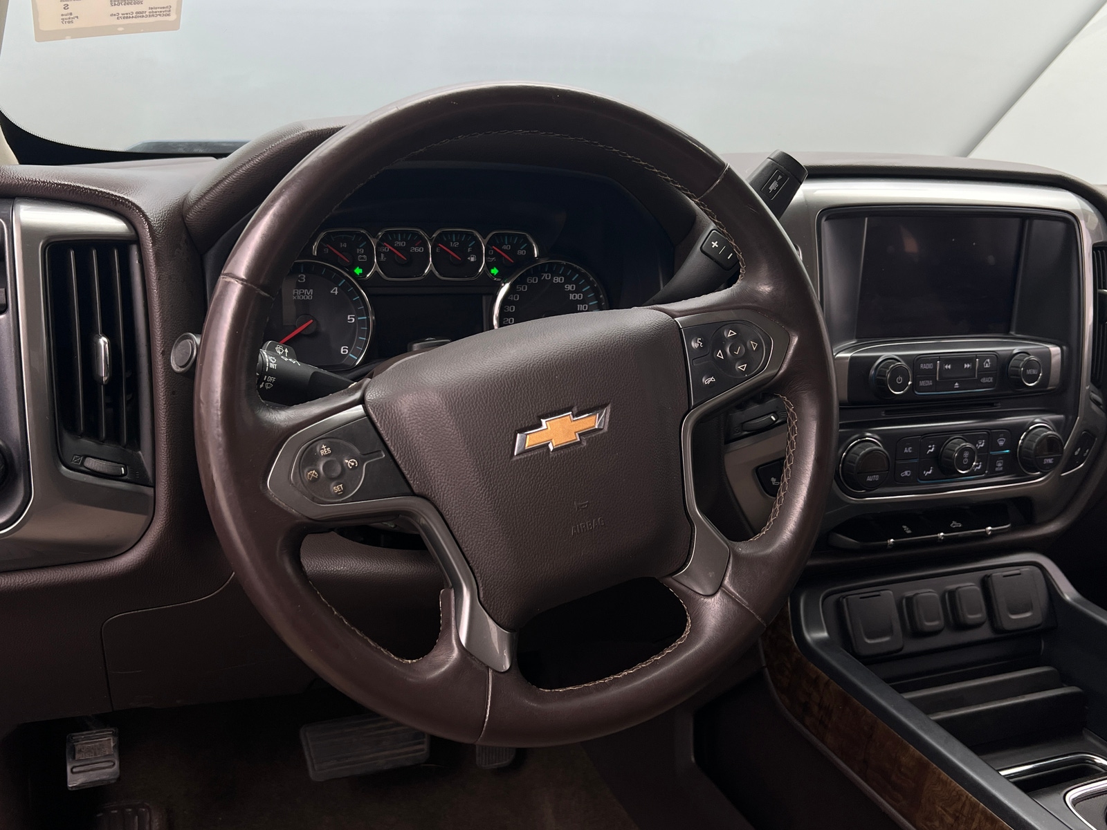 Thumbnail: 2017 Chevrolet Silverado 1500 - 5