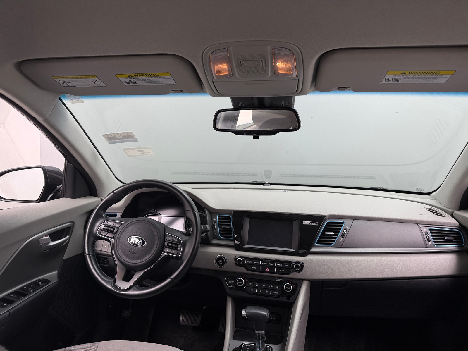 Thumbnail: 2019 Kia Niro - 3