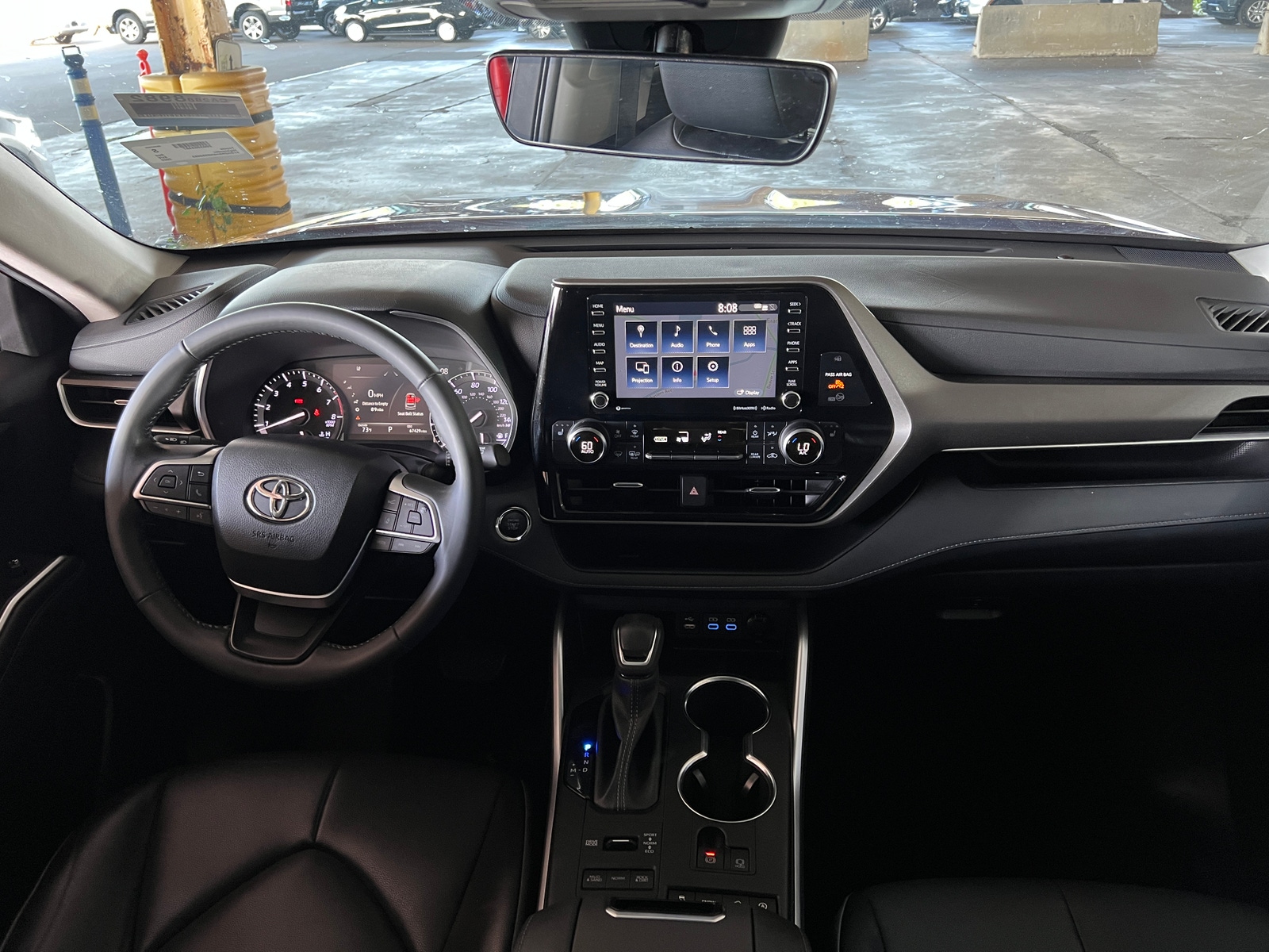 Thumbnail: 2022 Toyota Highlander - 2