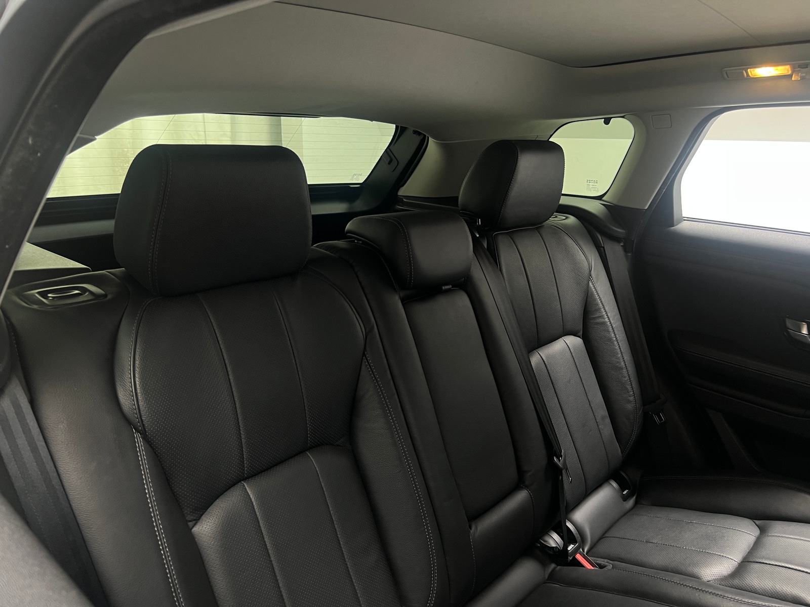 Thumbnail: 2017 Land Rover Range Rover Evoque - 5