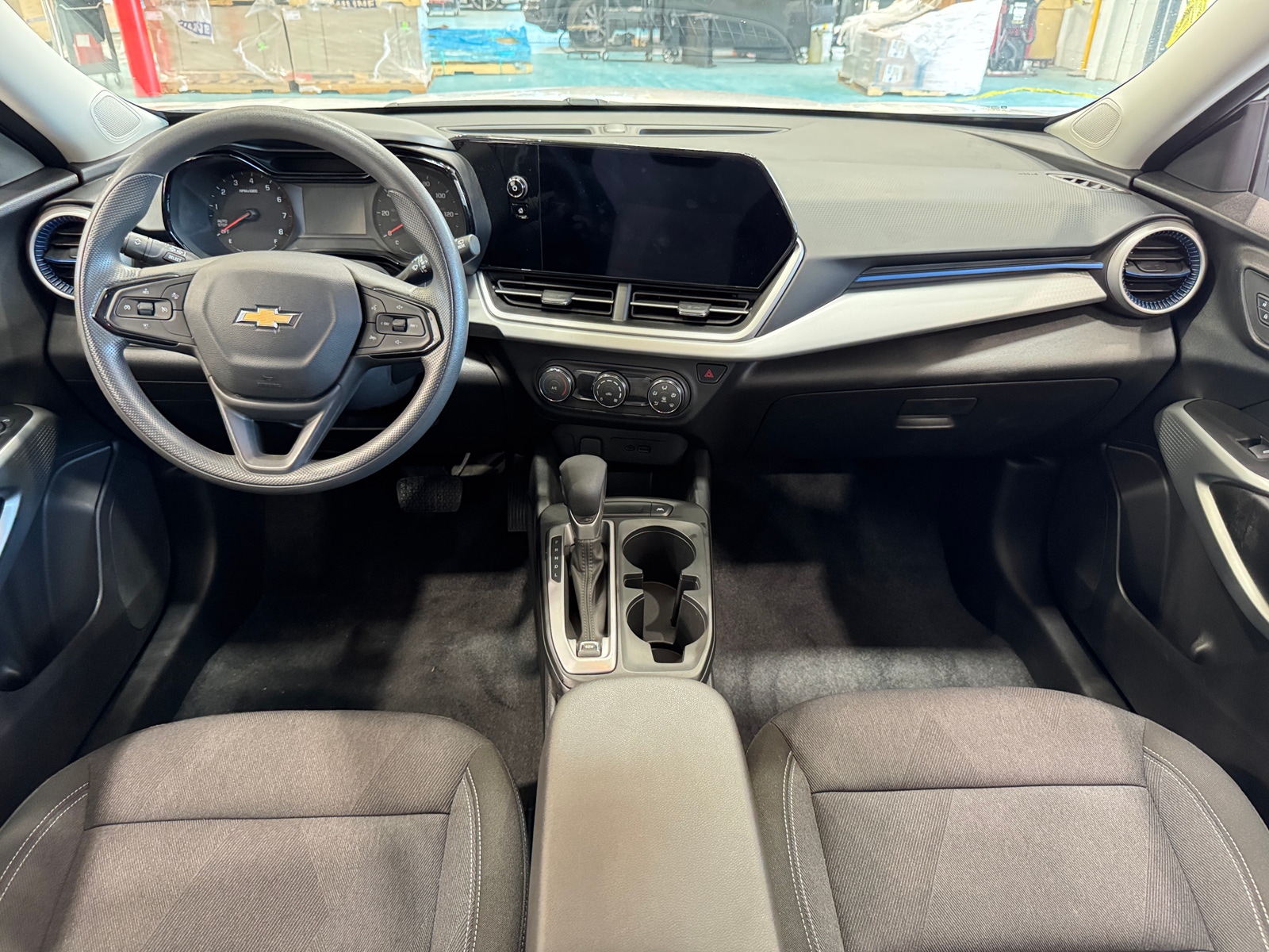 Thumbnail: 2025 Chevrolet Trax - 3