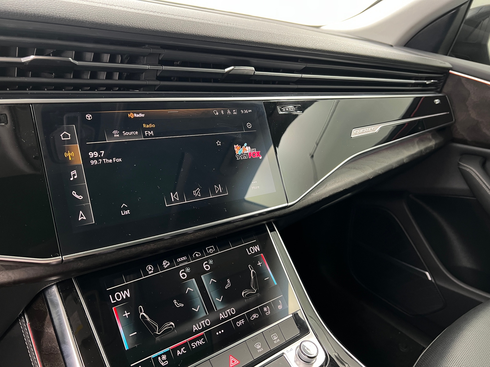 Thumbnail: 2023 Audi Q8 - 3
