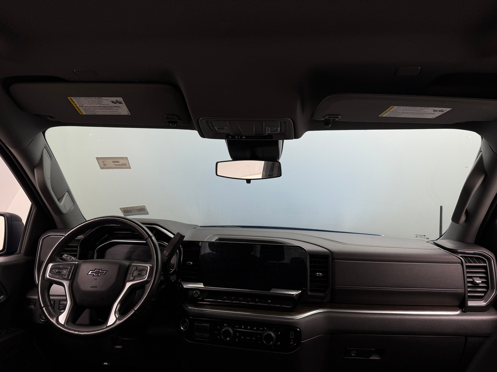 Thumbnail: 2022 Chevrolet Silverado 1500 - 3