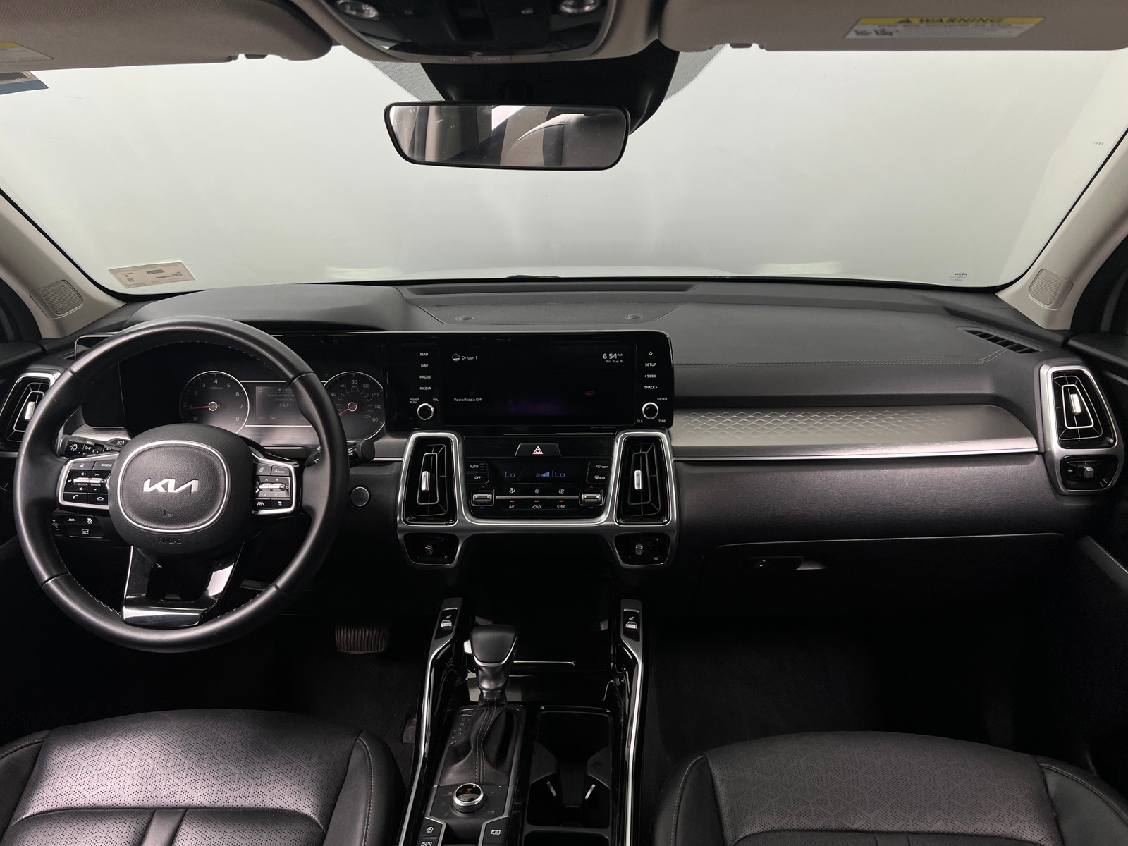 Thumbnail: 2022 Kia Sorento - 3