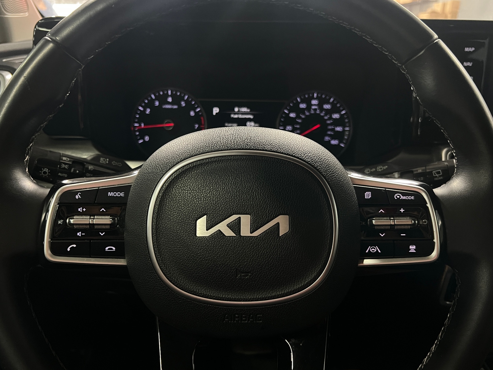 Thumbnail: 2022 Kia Sorento - 5