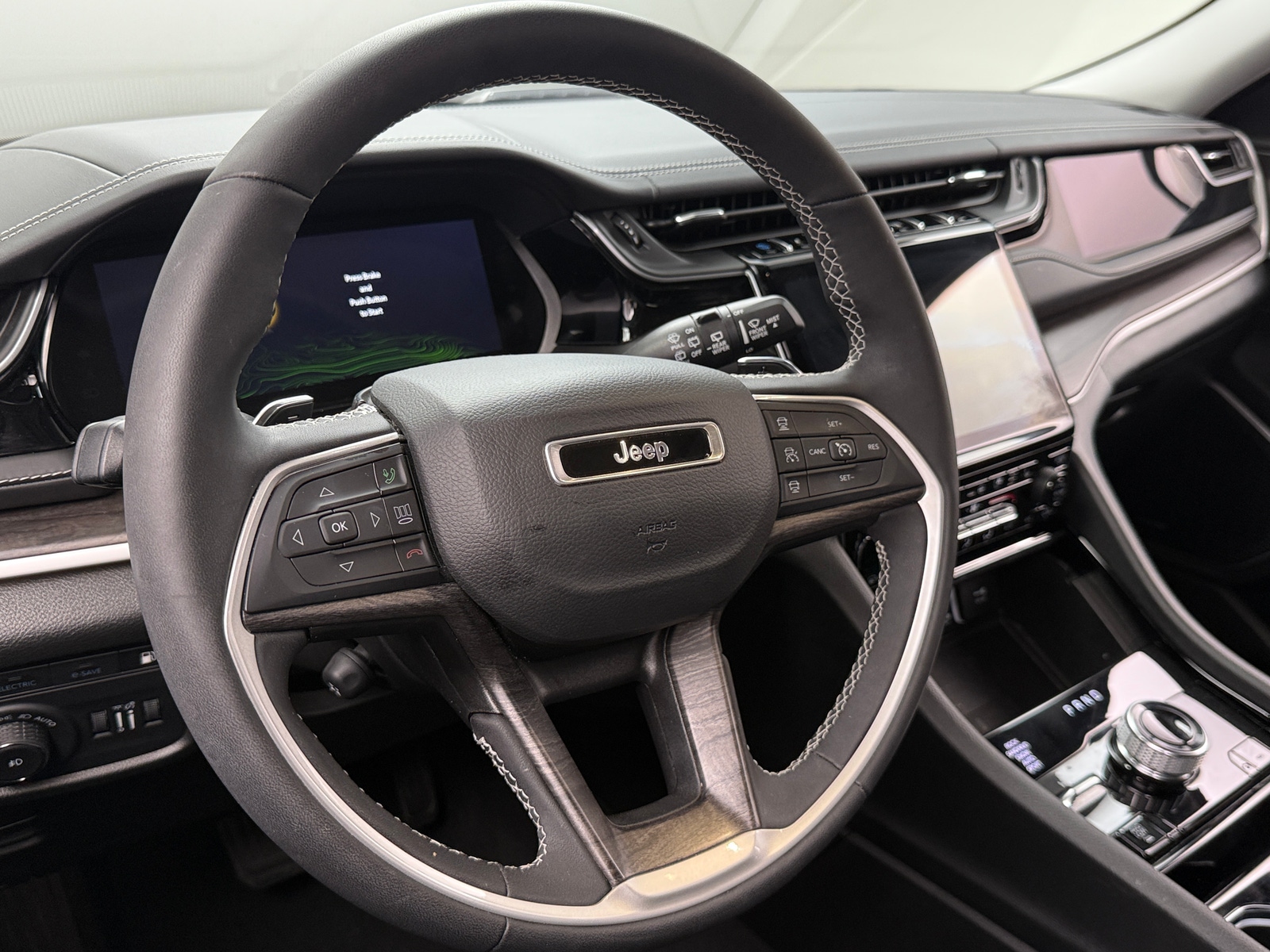 Thumbnail: 2022 Jeep Grand Cherokee - 4