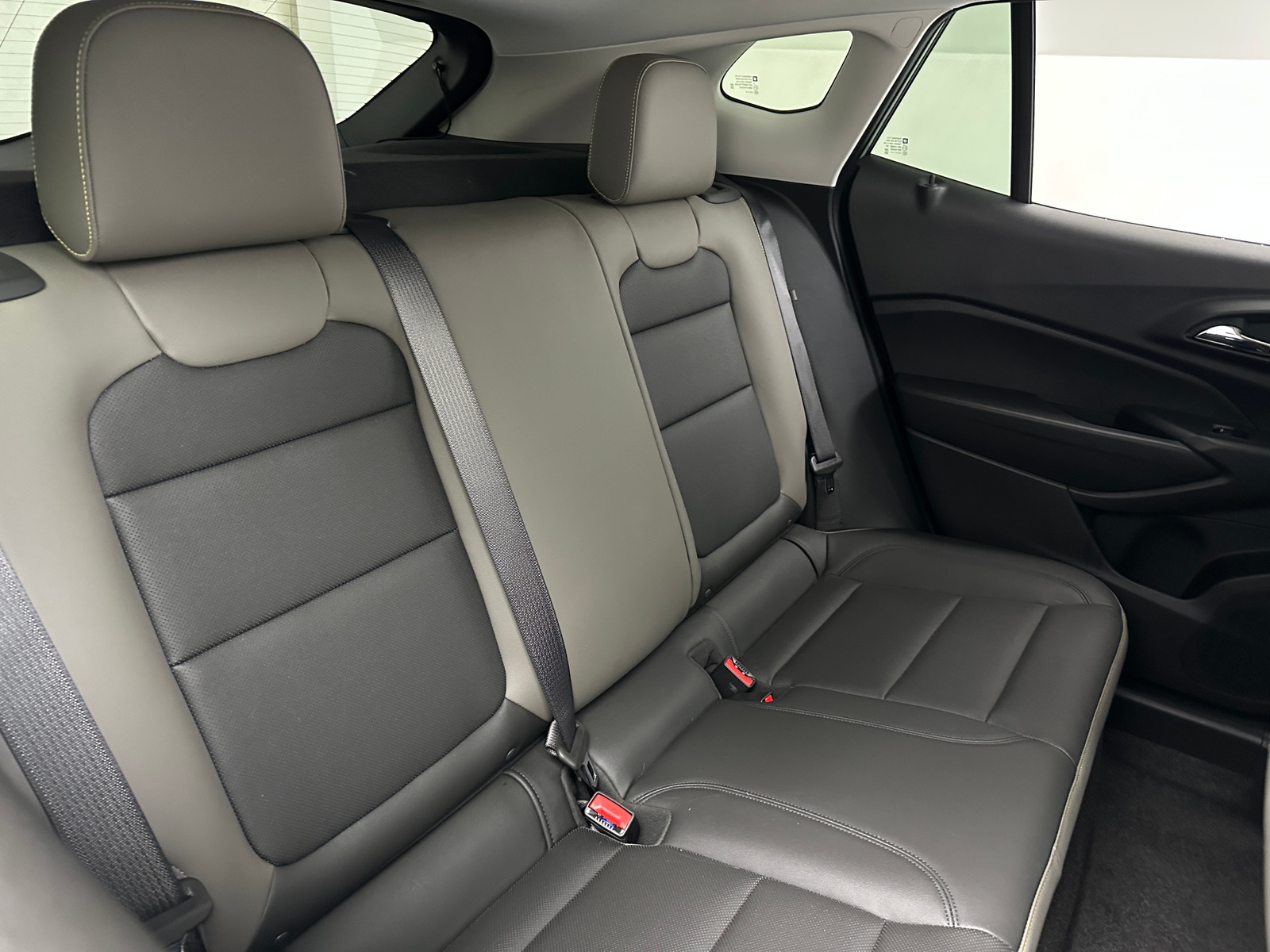 Thumbnail: 2025 Chevrolet Trax - 5