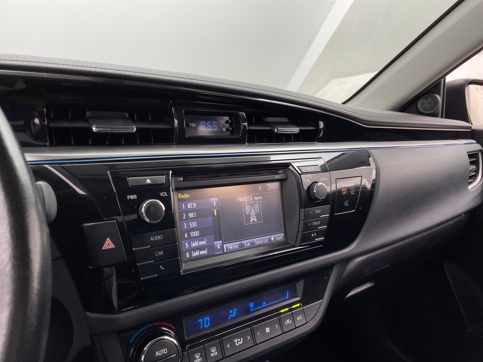 Thumbnail: 2016 Toyota Corolla - 4