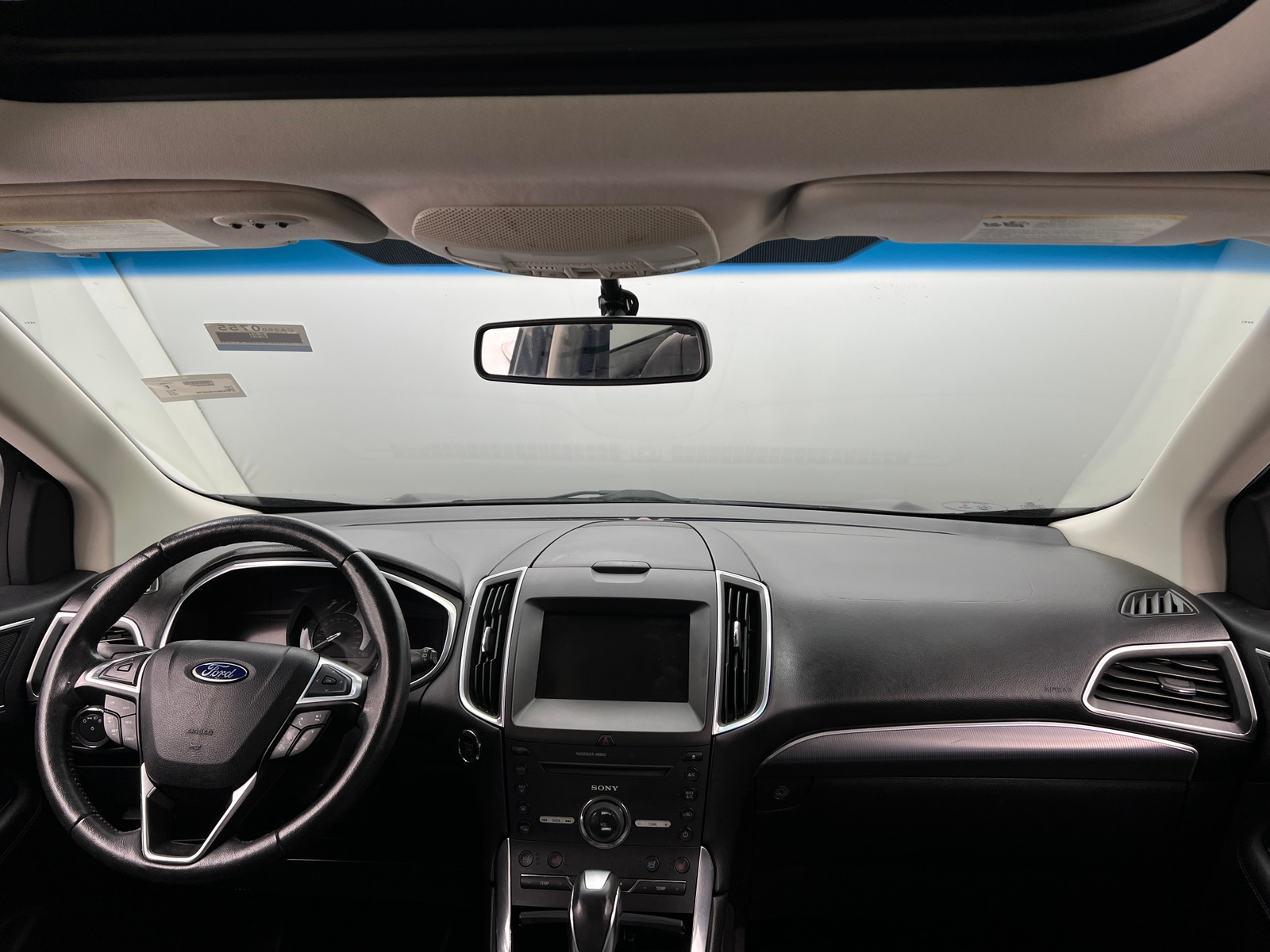 Thumbnail: 2015 Ford Edge - 2