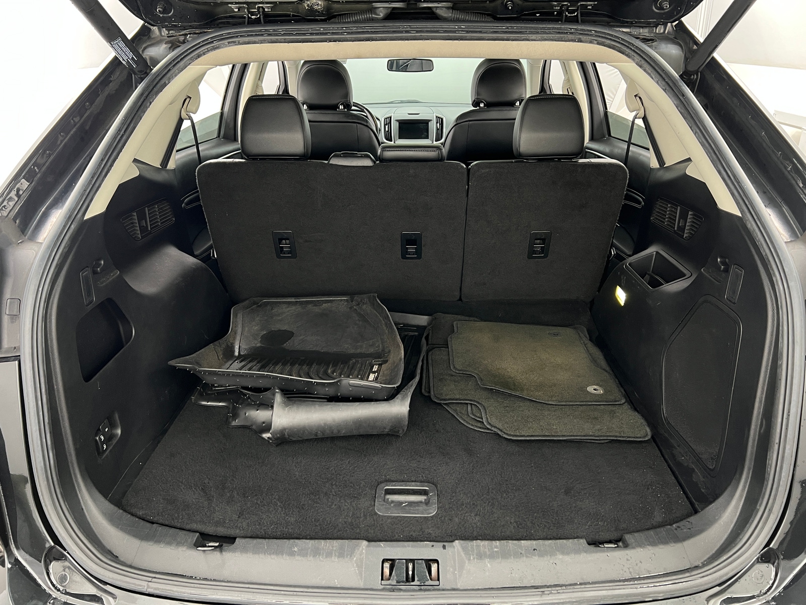 Thumbnail: 2015 Ford Edge - 6
