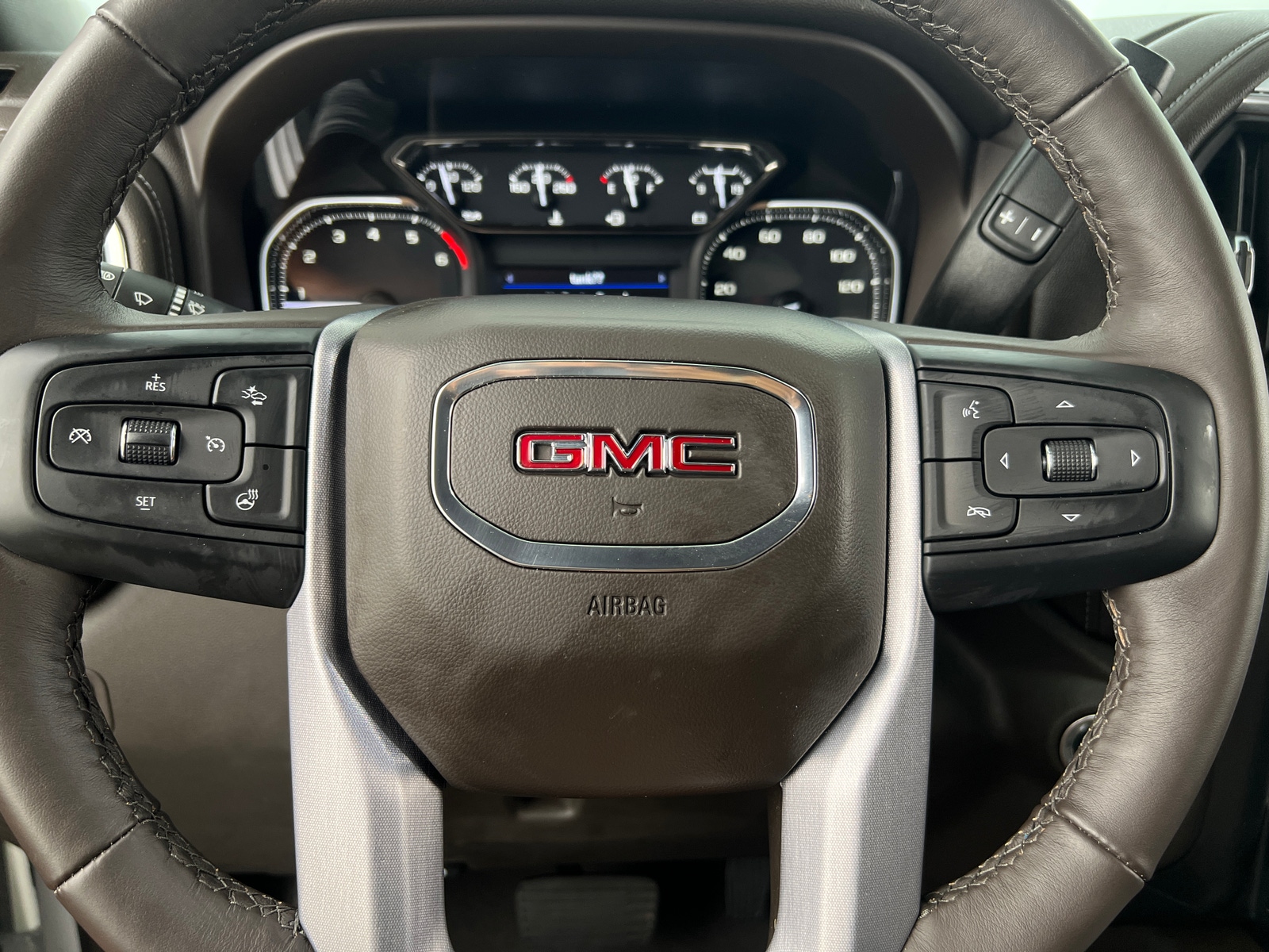 Thumbnail: 2022 GMC Sierra 1500 - 4