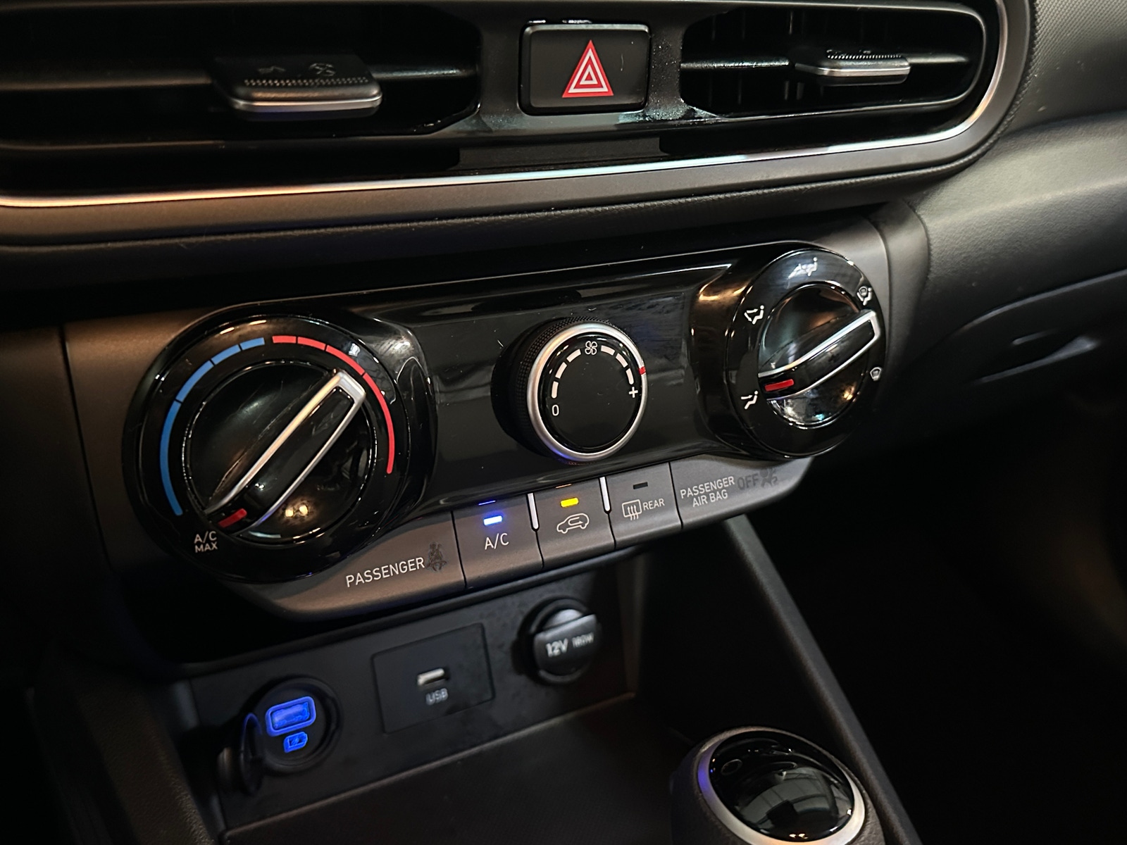 Thumbnail: 2023 Hyundai Kona - 4