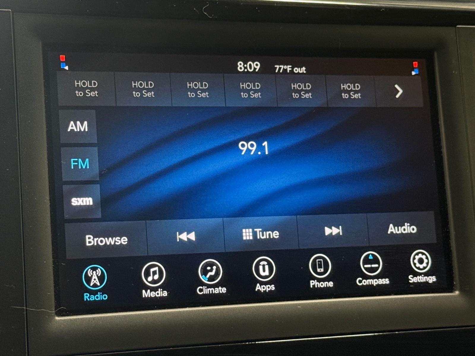 Thumbnail: 2018 Chrysler Pacifica - 4