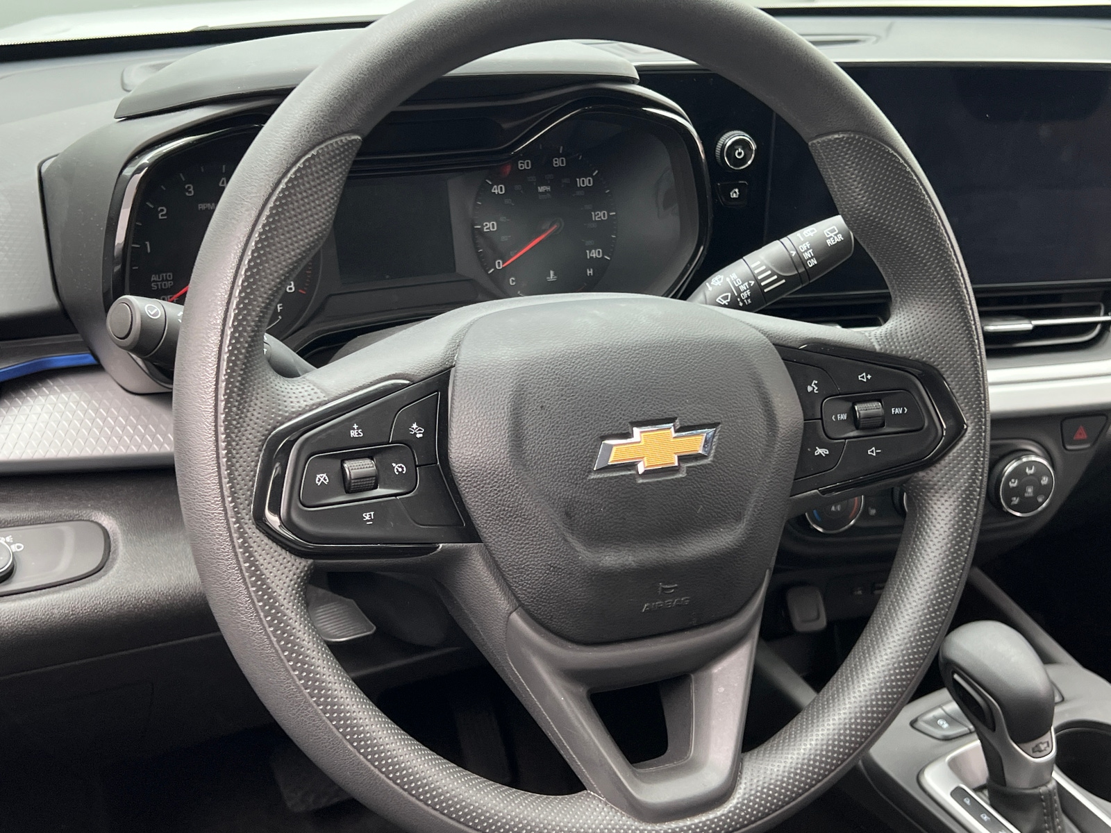 Thumbnail: 2025 Chevrolet Trax - 5