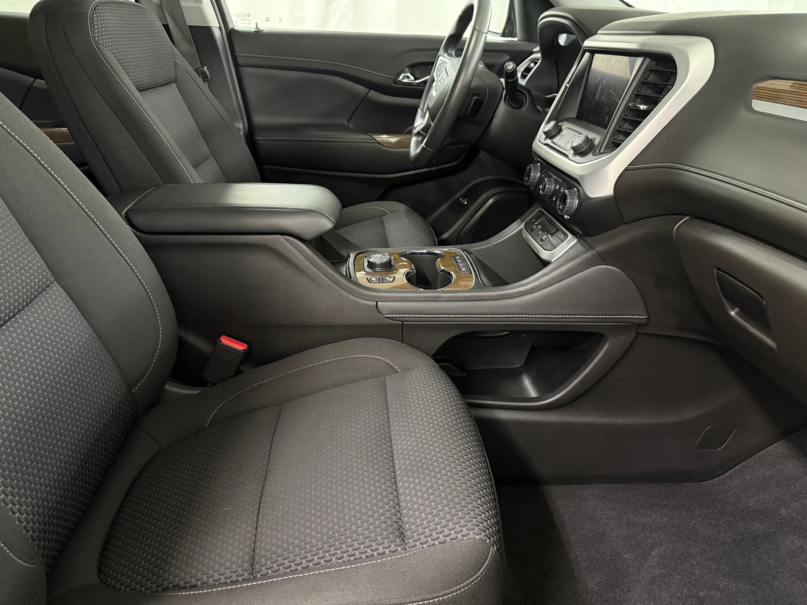 Thumbnail: 2023 GMC Acadia - 2