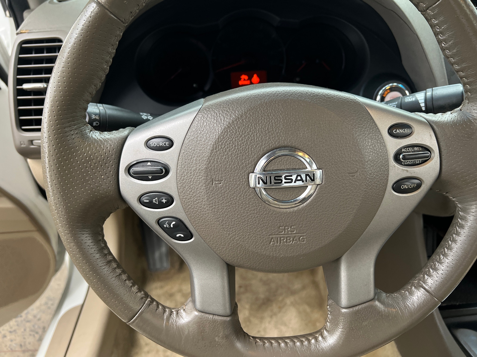 Thumbnail: 2012 Nissan Altima - 4