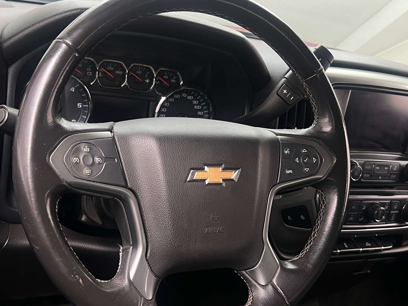 Thumbnail: 2018 Chevrolet Silverado 1500 - 5