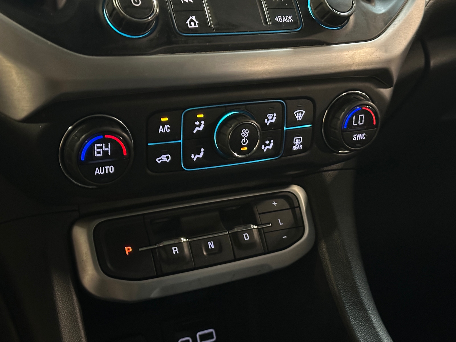 Thumbnail: 2021 GMC Acadia - 3