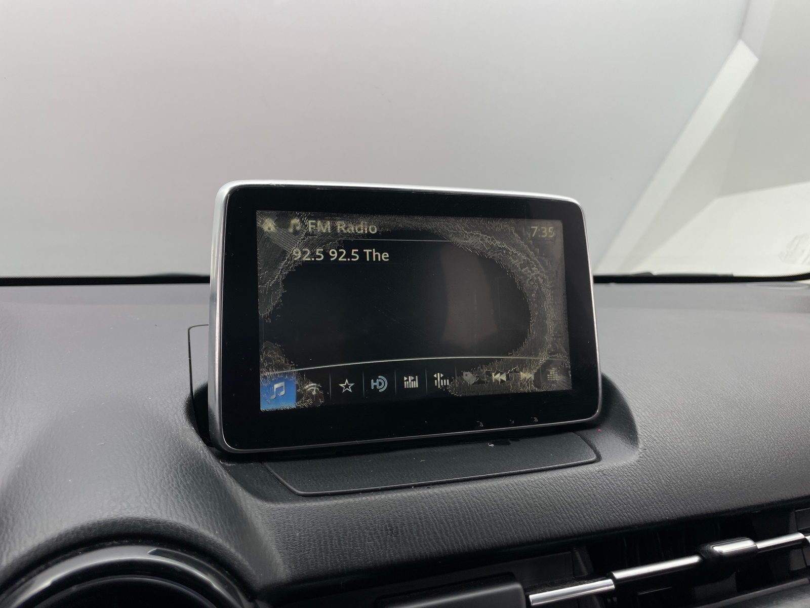 Thumbnail: 2017 Toyota Yaris iA - 4