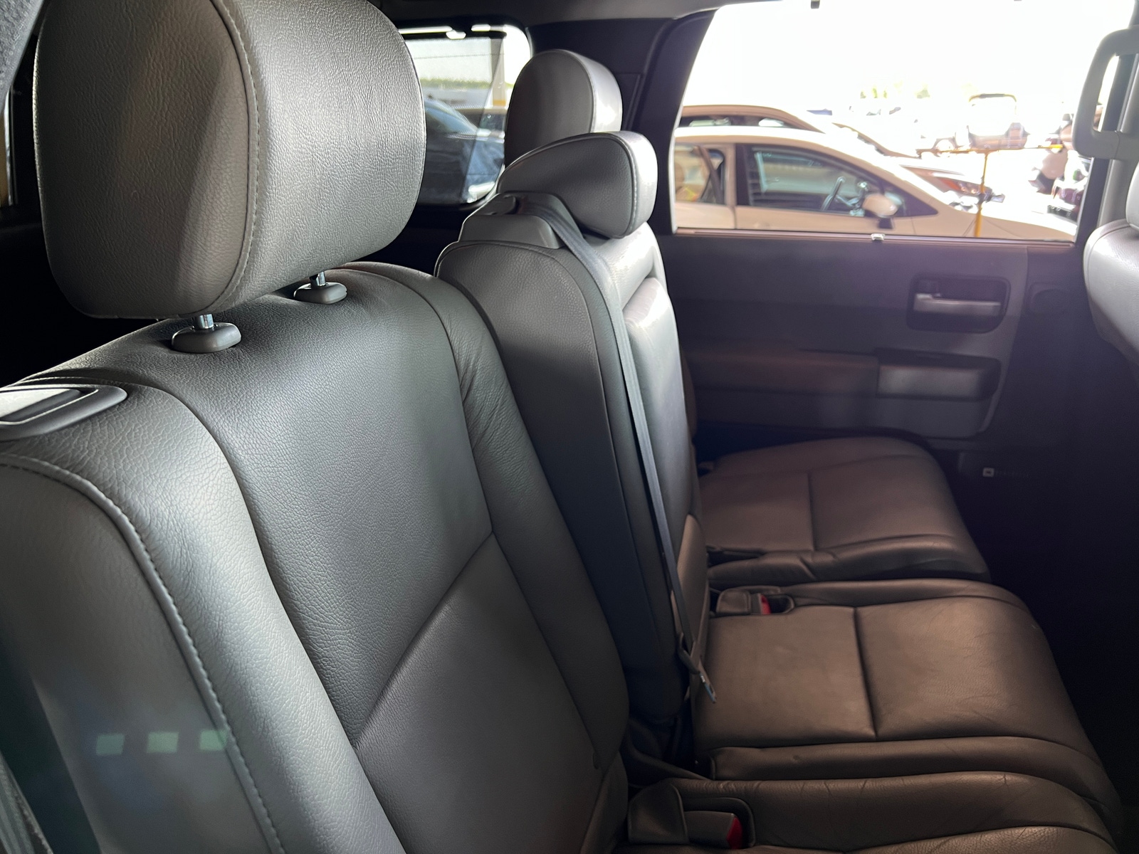 Thumbnail: 2014 Toyota Sequoia - 5