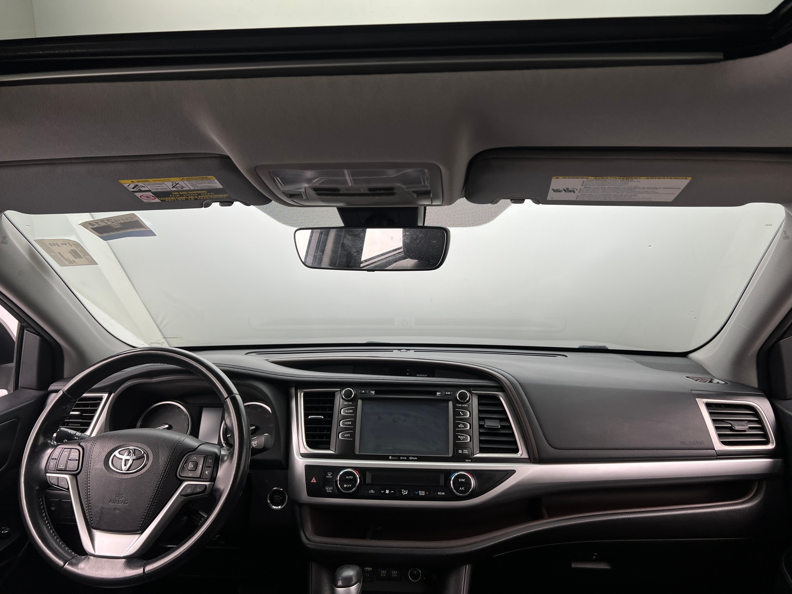 Thumbnail: 2018 Toyota Highlander - 2