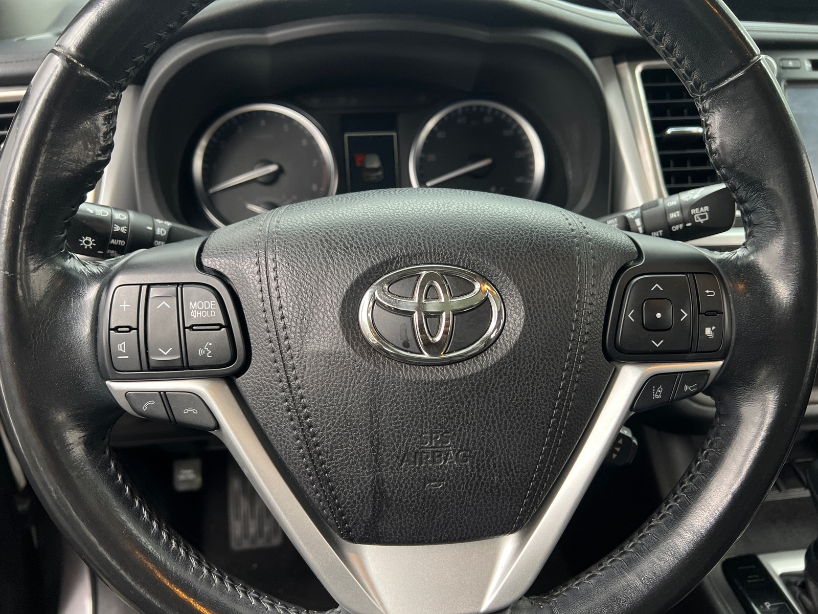 Thumbnail: 2018 Toyota Highlander - 4