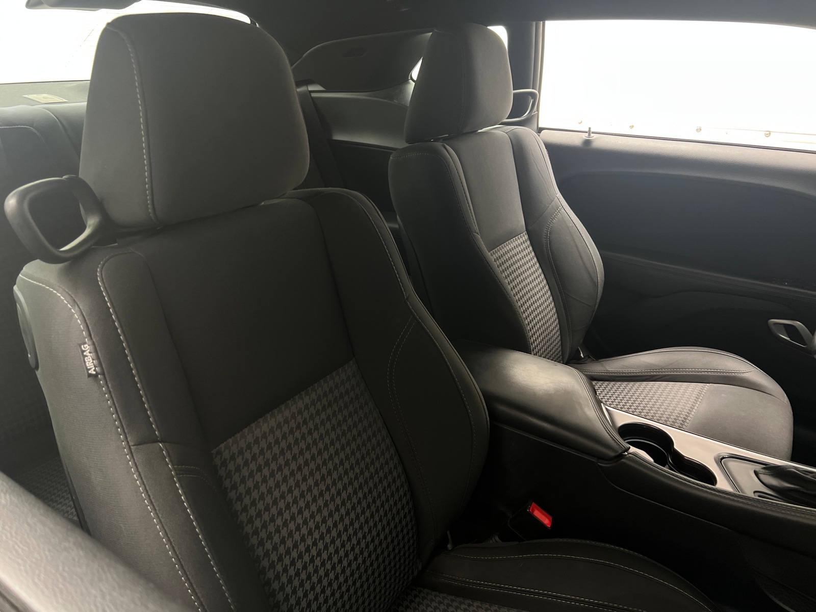 Thumbnail: 2015 Dodge Challenger - 2