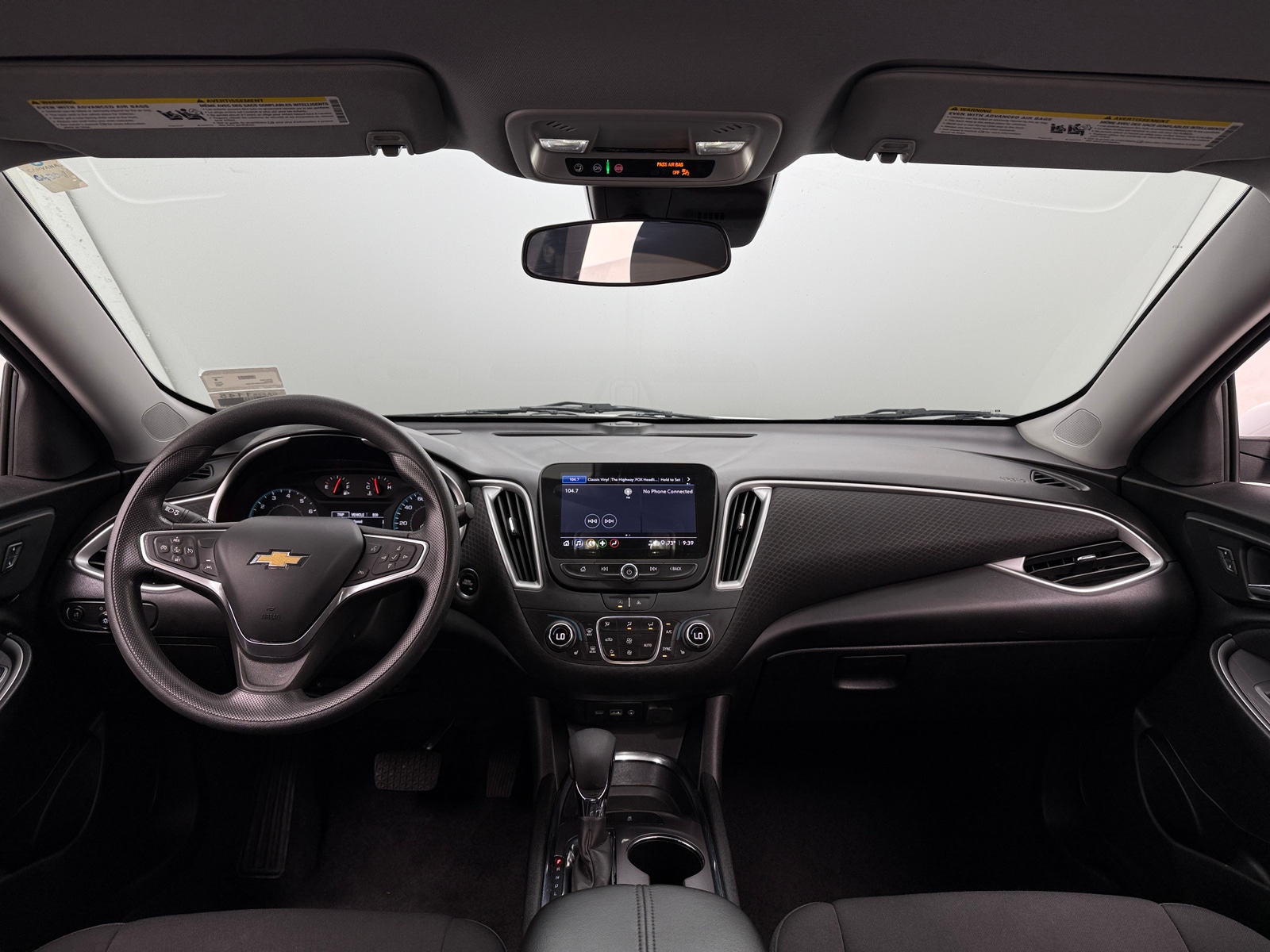 Thumbnail: 2023 Chevrolet Malibu - 3