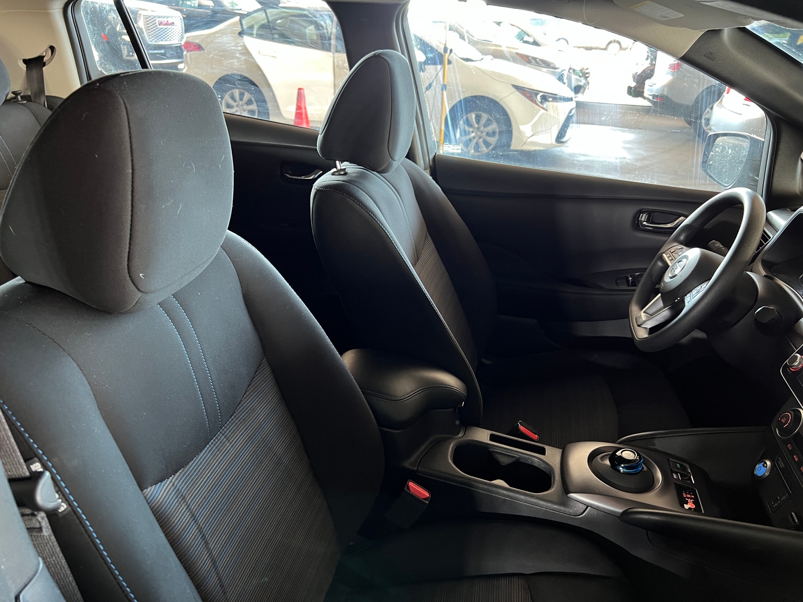 Thumbnail: 2022 Nissan Leaf - 2