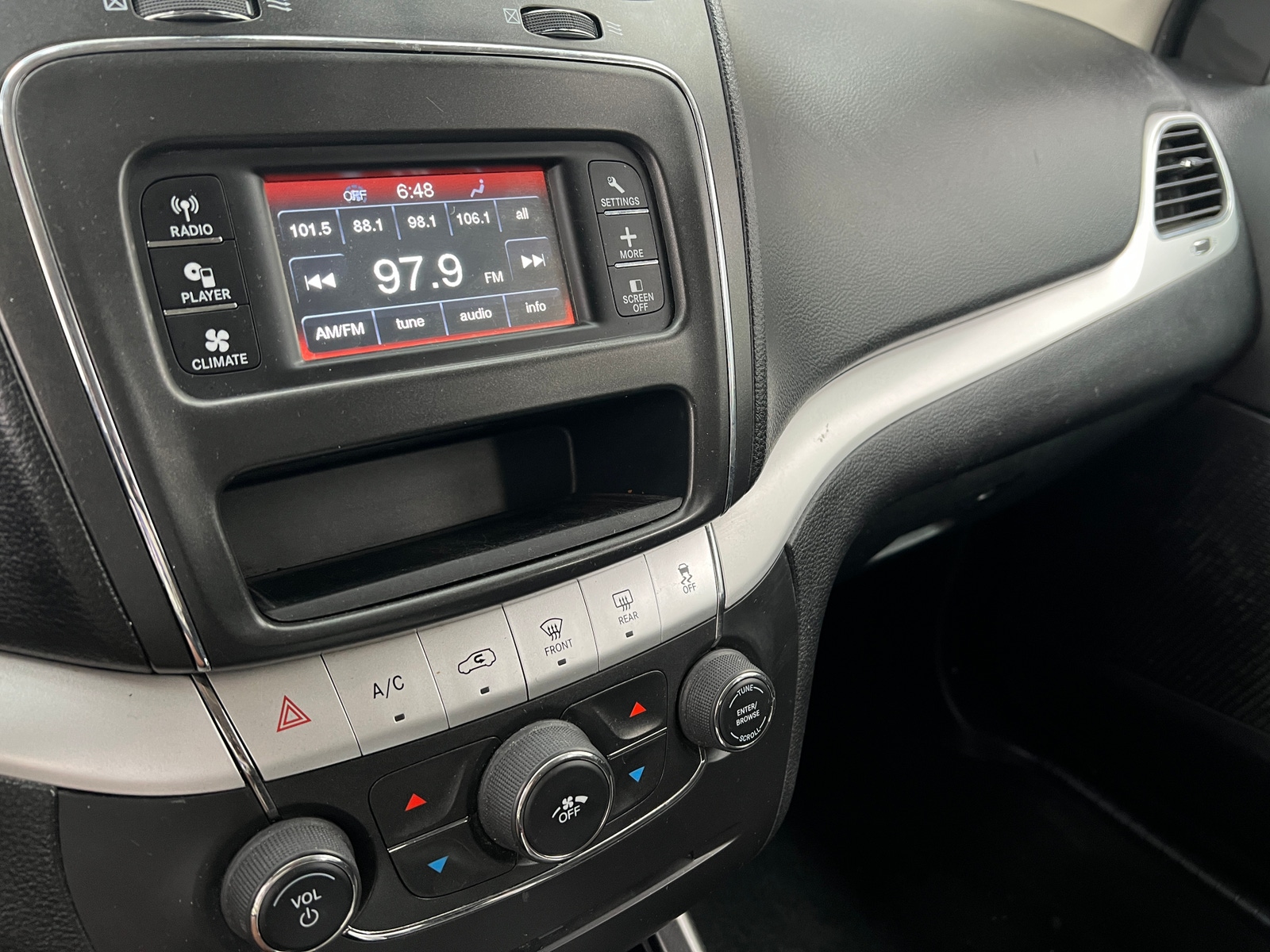 Thumbnail: 2019 Dodge Journey - 4