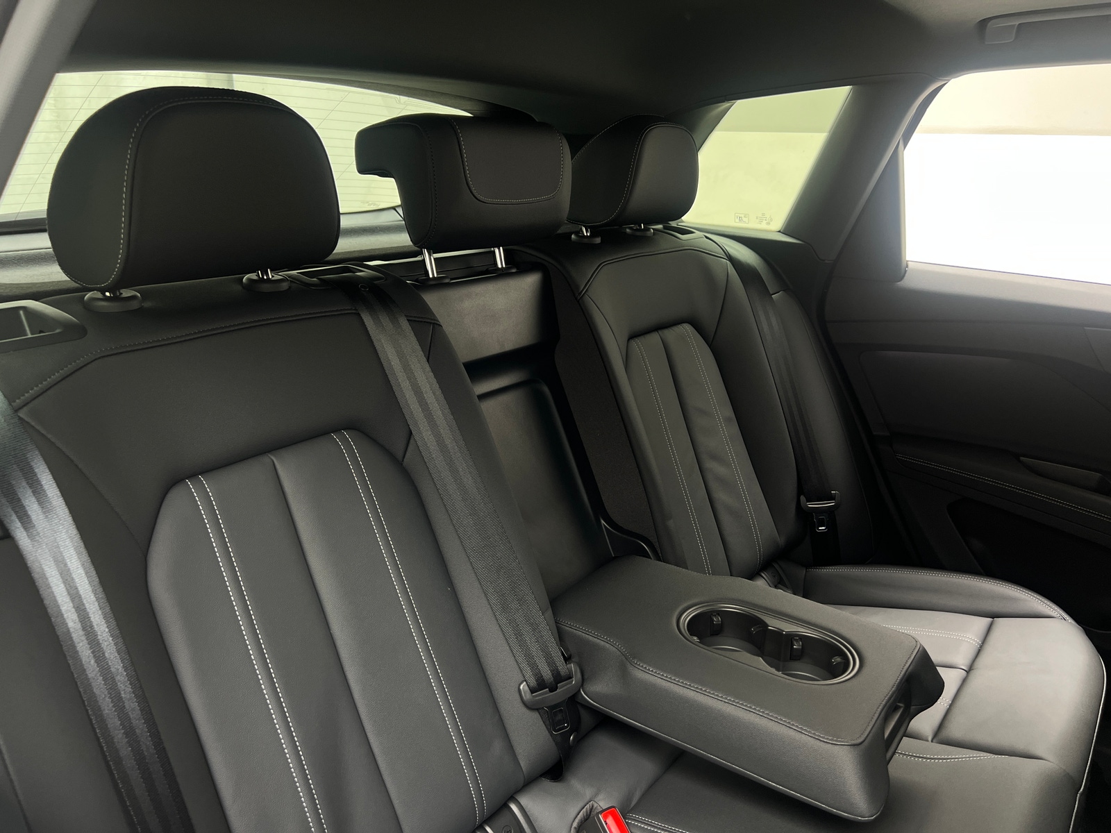 Thumbnail: 2024 Audi Q4 e-tron - 5