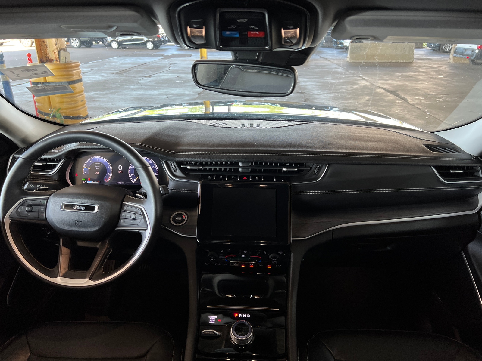 Thumbnail: 2022 Jeep Grand Cherokee L - 2