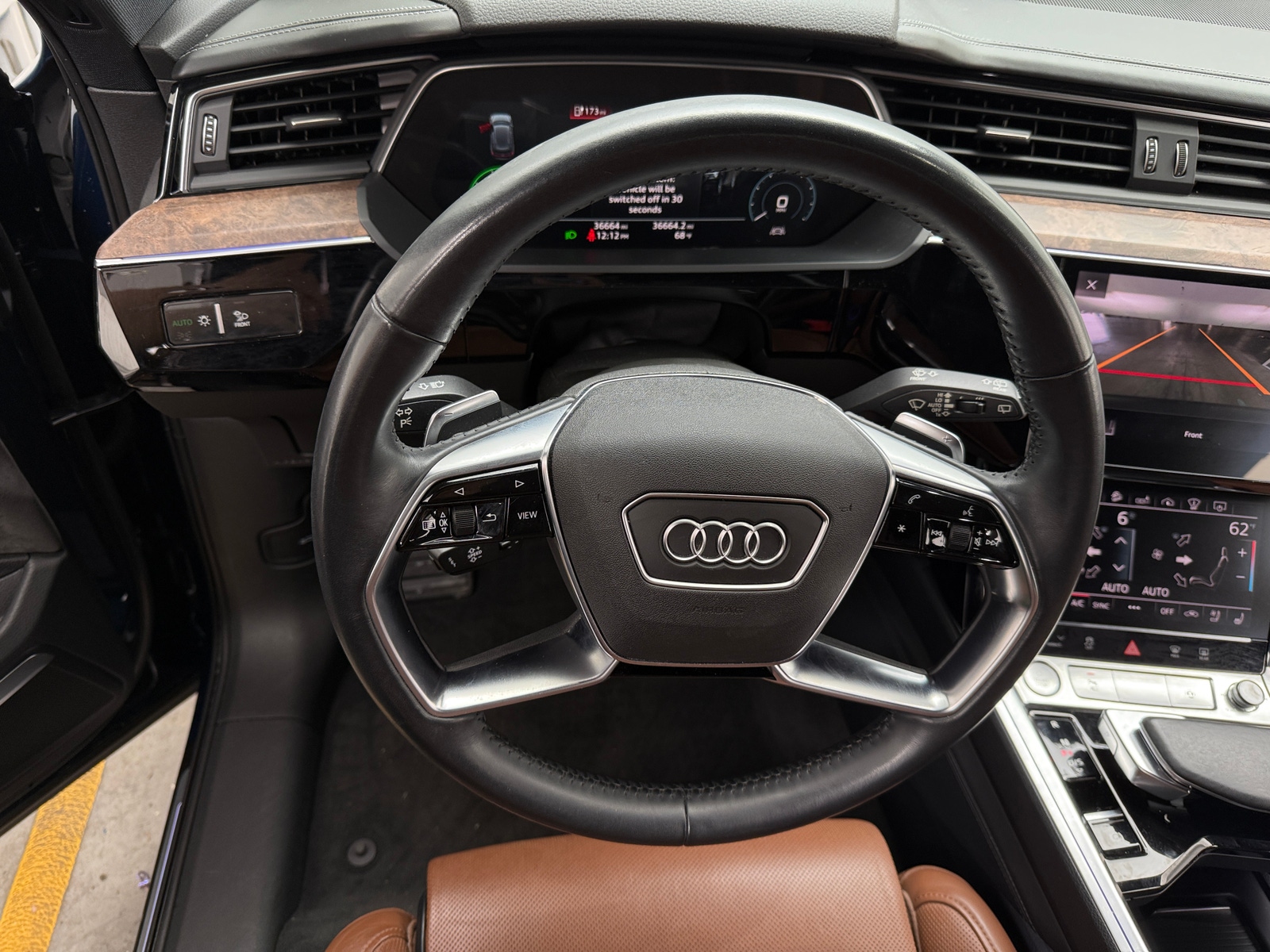 Thumbnail: 2019 Audi e-tron - 4