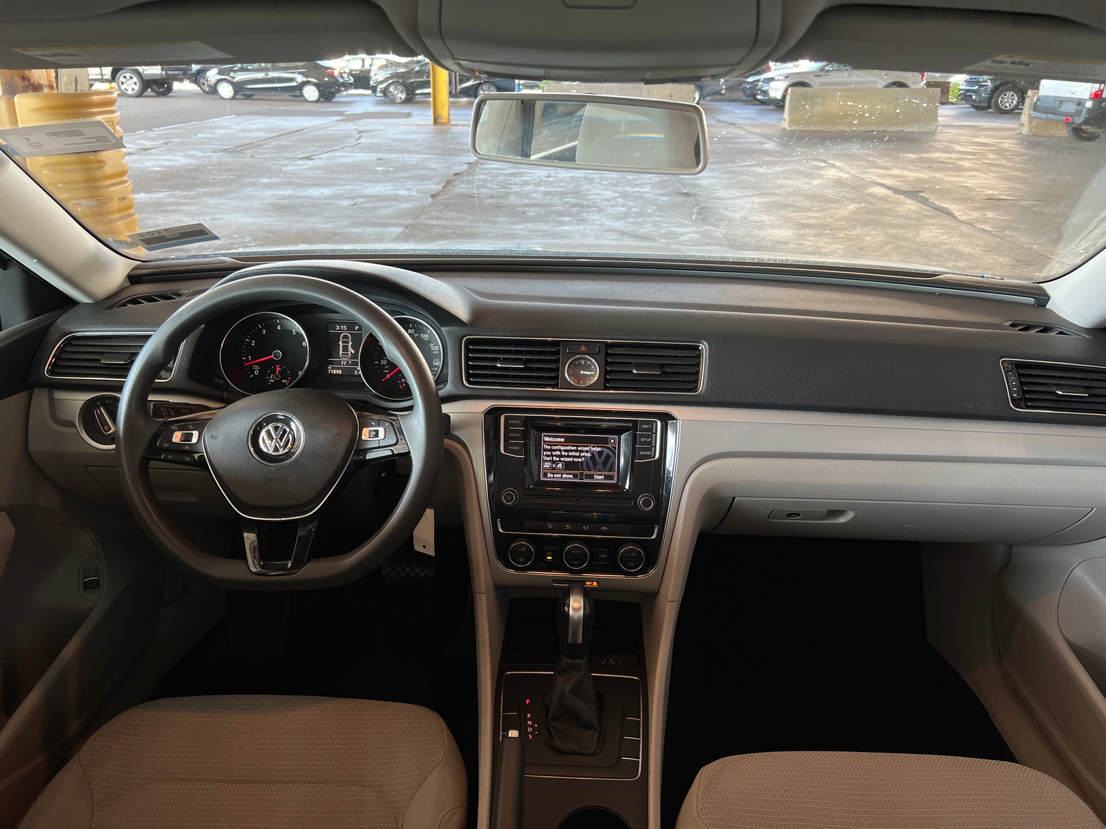 Thumbnail: 2017 Volkswagen Passat - 3