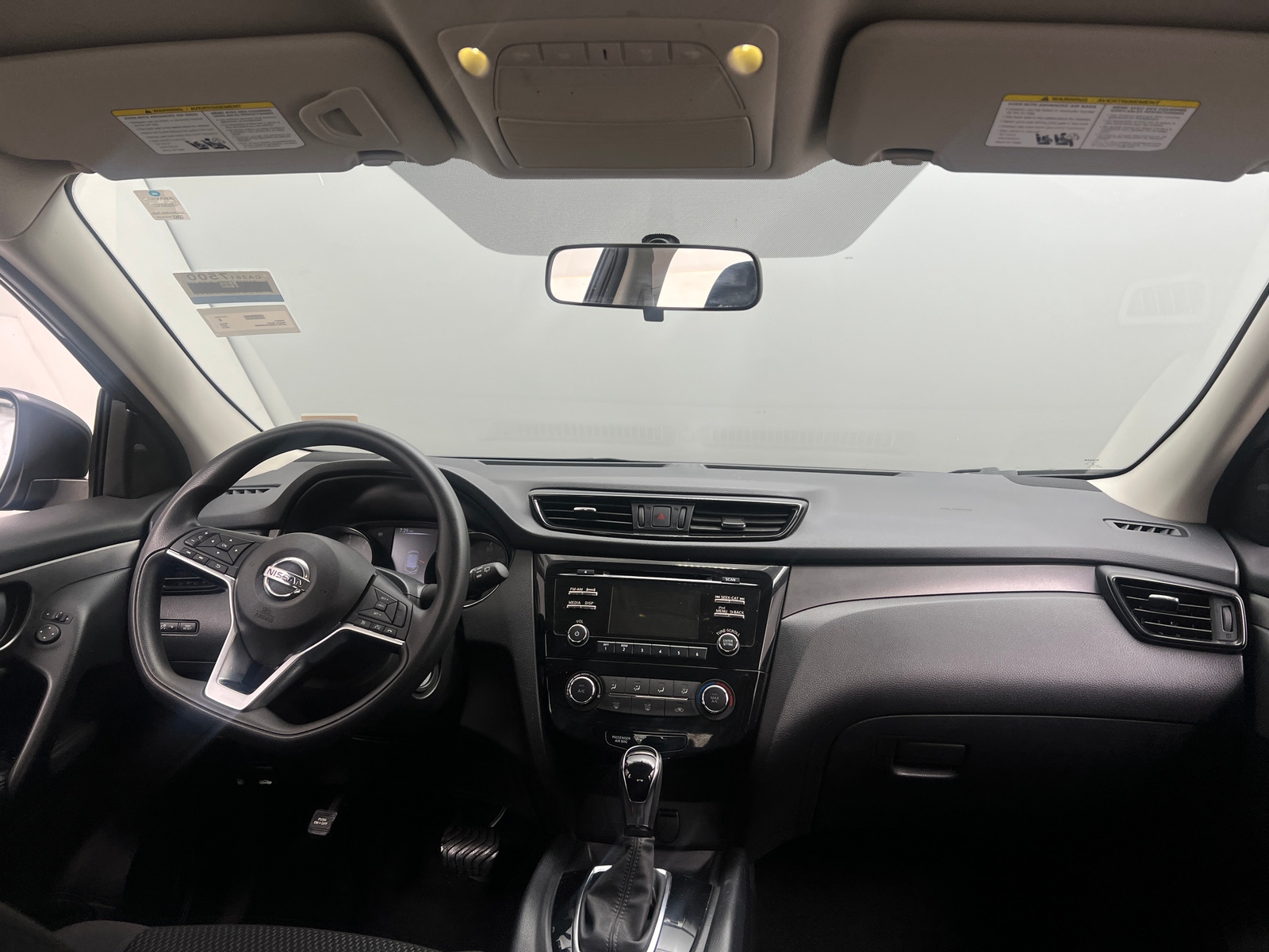 Thumbnail: 2018 Nissan Rogue Sport - 3