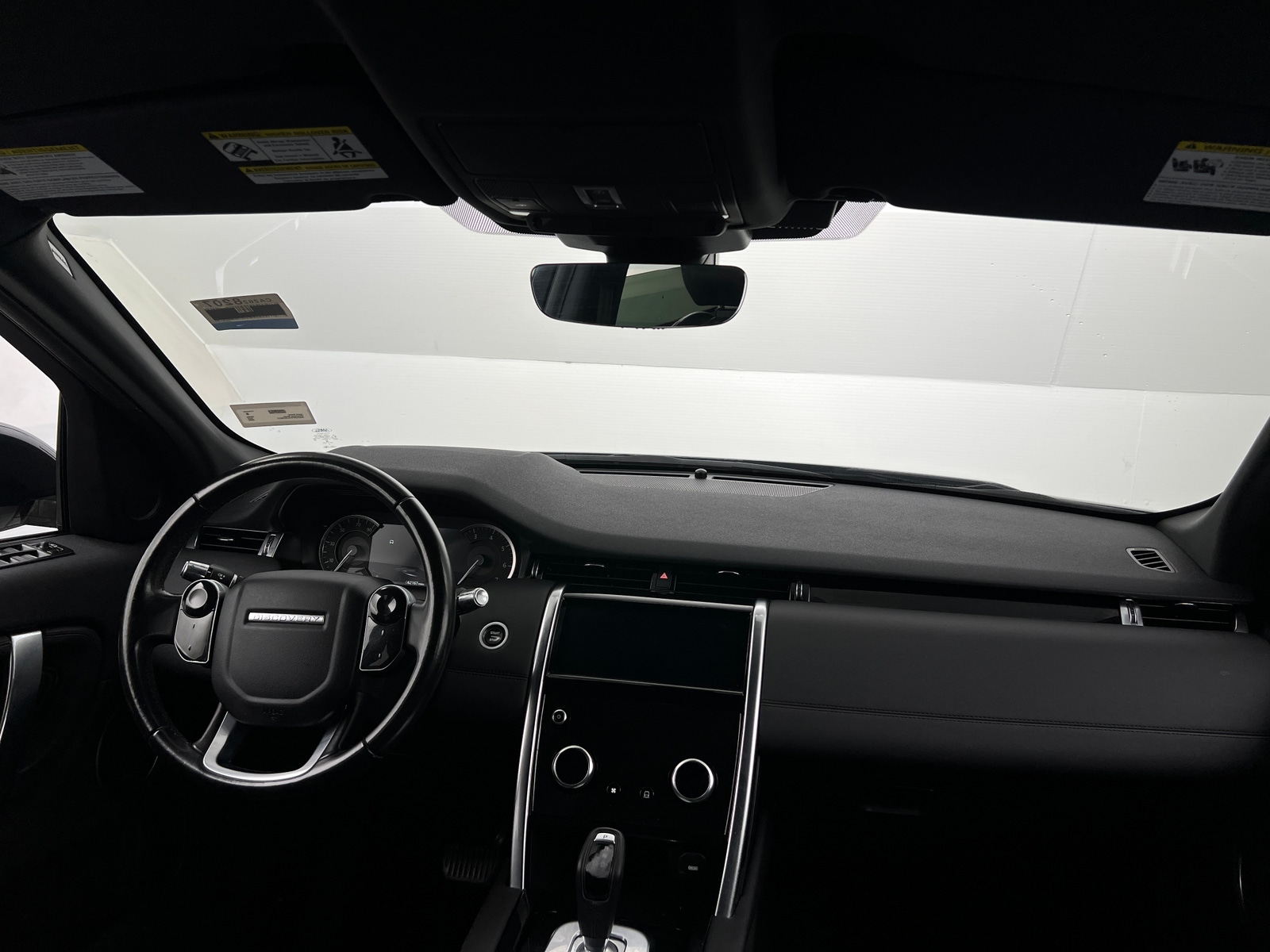 Thumbnail: 2020 Land Rover Discovery Sport - 2