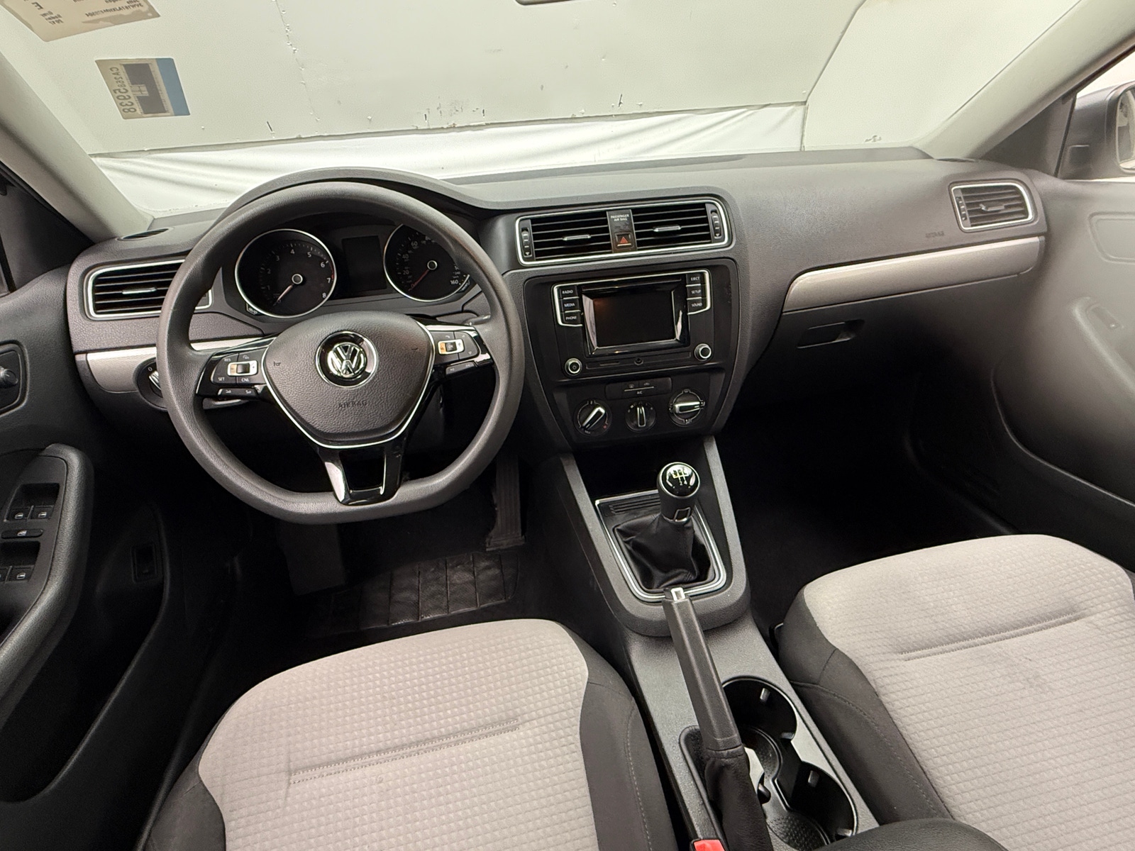Thumbnail: 2017 Volkswagen Jetta - 3