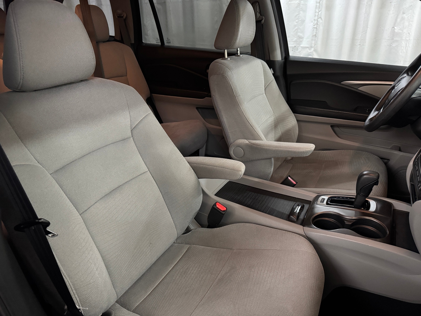 Thumbnail: 2017 Honda Pilot - 2