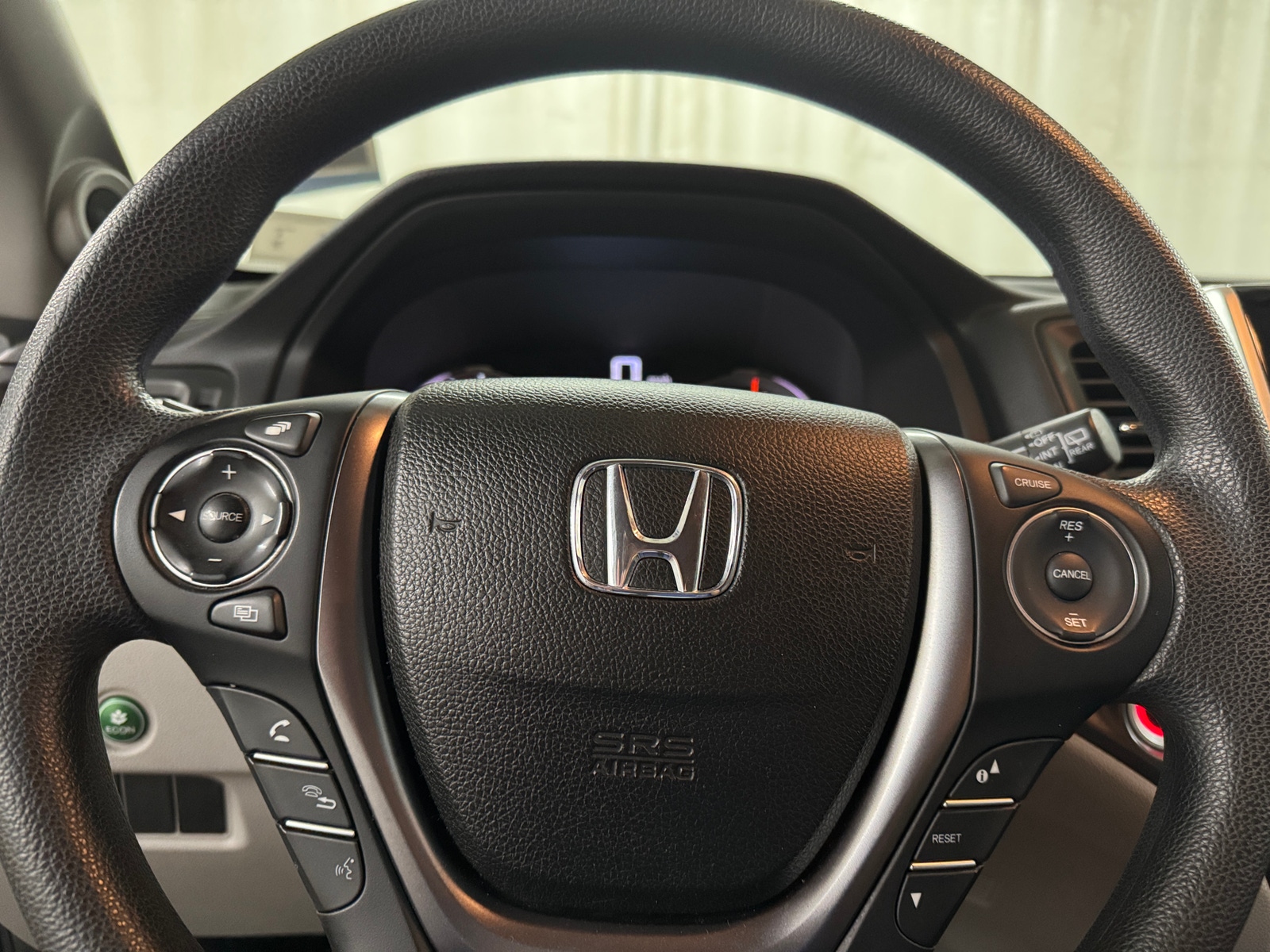 Thumbnail: 2017 Honda Pilot - 5