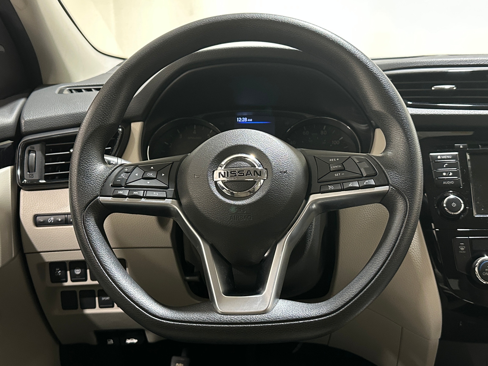 Thumbnail: 2020 Nissan Rogue Sport - 5