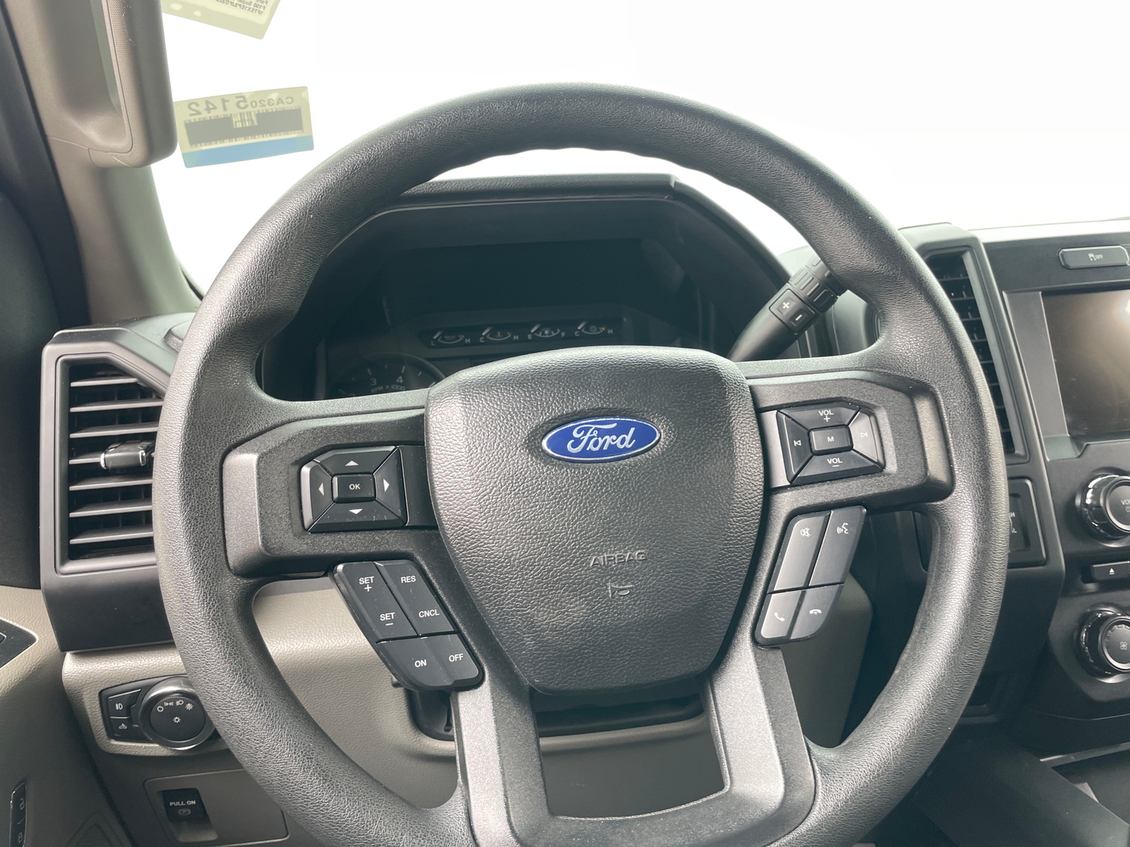 Thumbnail: 2018 Ford Econoline - 5
