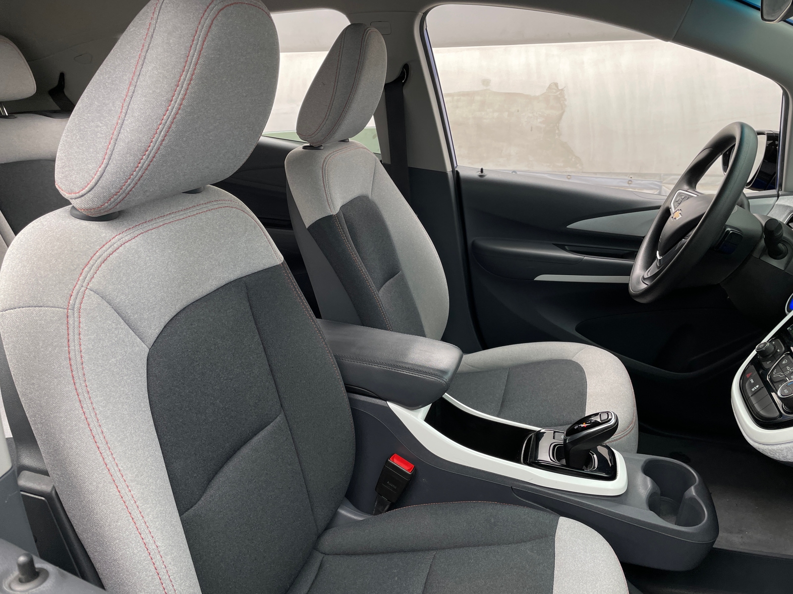 Thumbnail: 2020 Chevrolet Bolt EV - 2