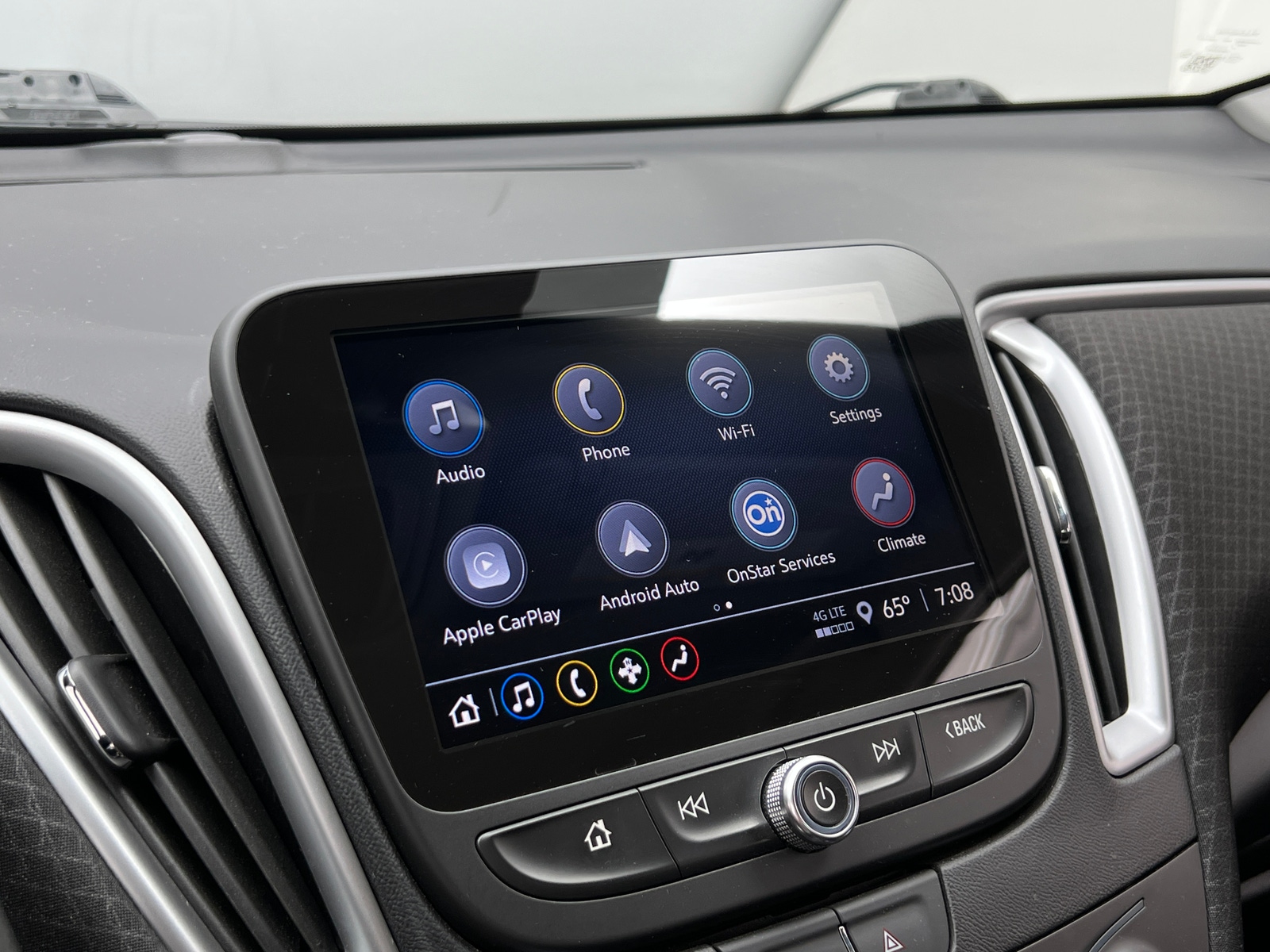 Thumbnail: 2024 Chevrolet Malibu - 4
